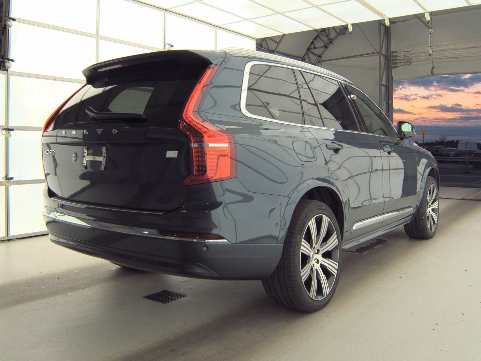 2024 Volvo XC90 Recharge T8 Plus AWD