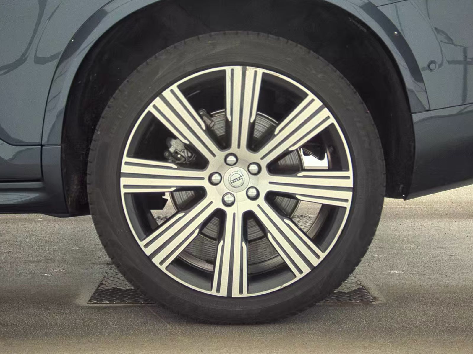 2024 Volvo XC90 Recharge T8 Plus AWD