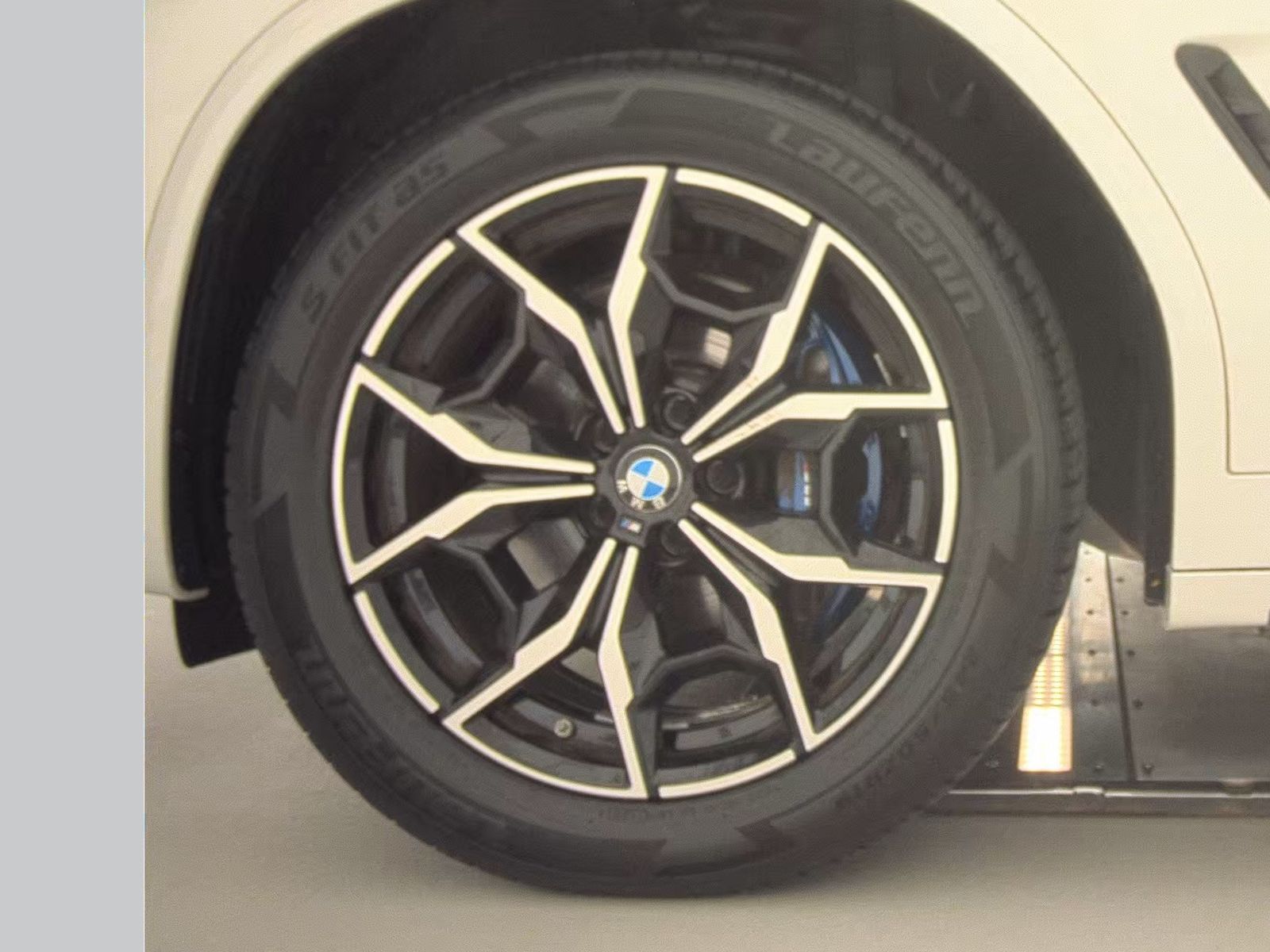 2023 BMW X3 M40i AWD