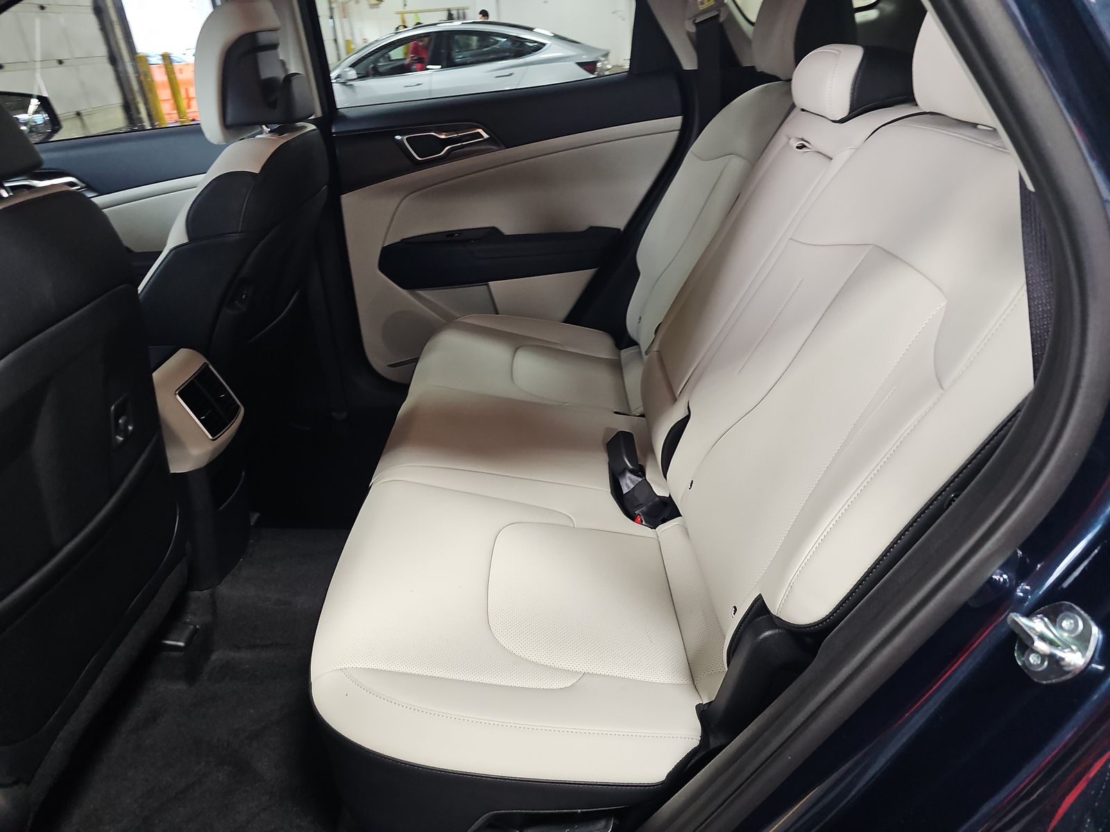 2025 Kia Sportage Hybrid EX AWD