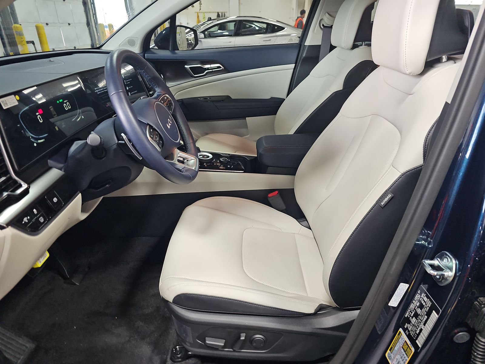 2025 Kia Sportage Hybrid EX AWD