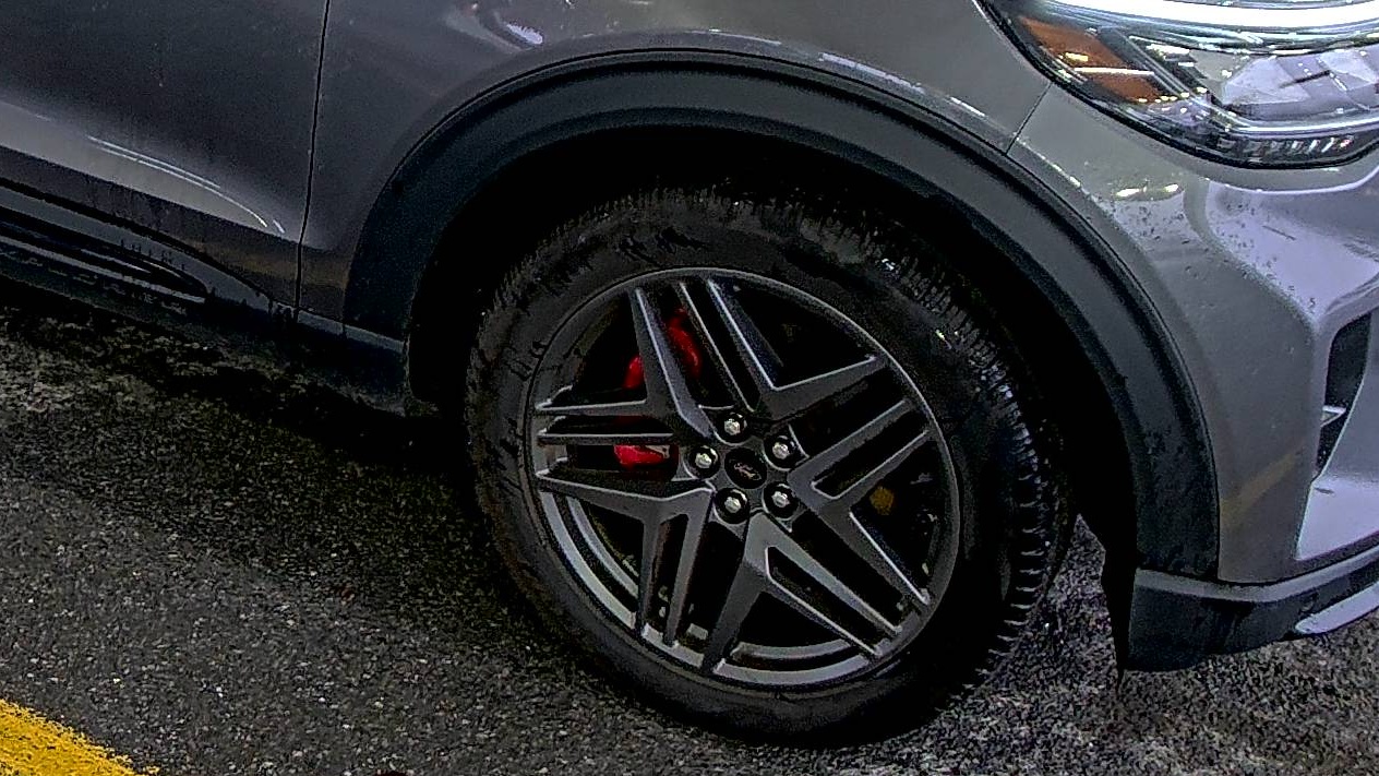 2025 Ford Explorer ST-Line AWD