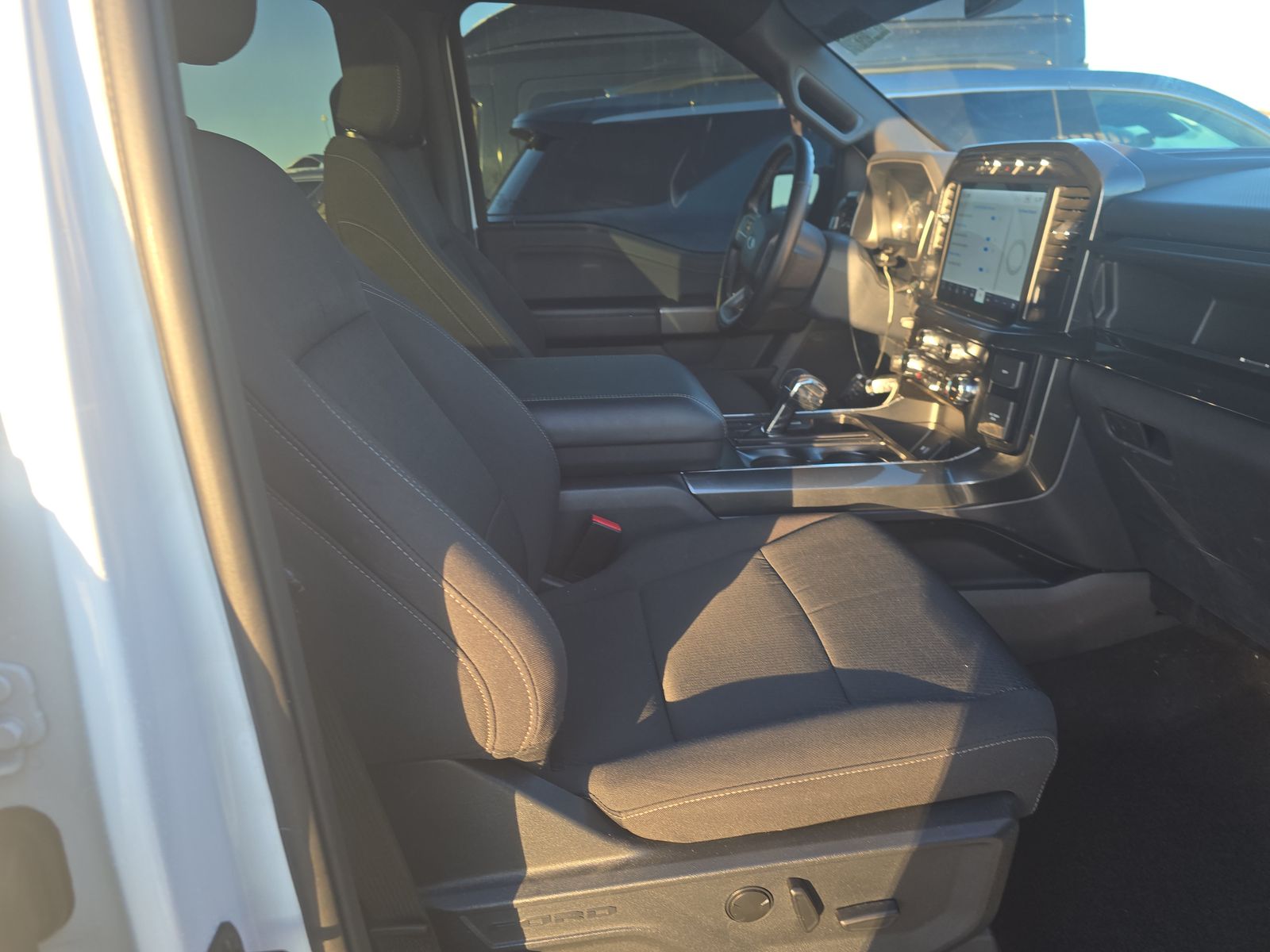 2023 Ford F-150 Hybrid XLT AWD