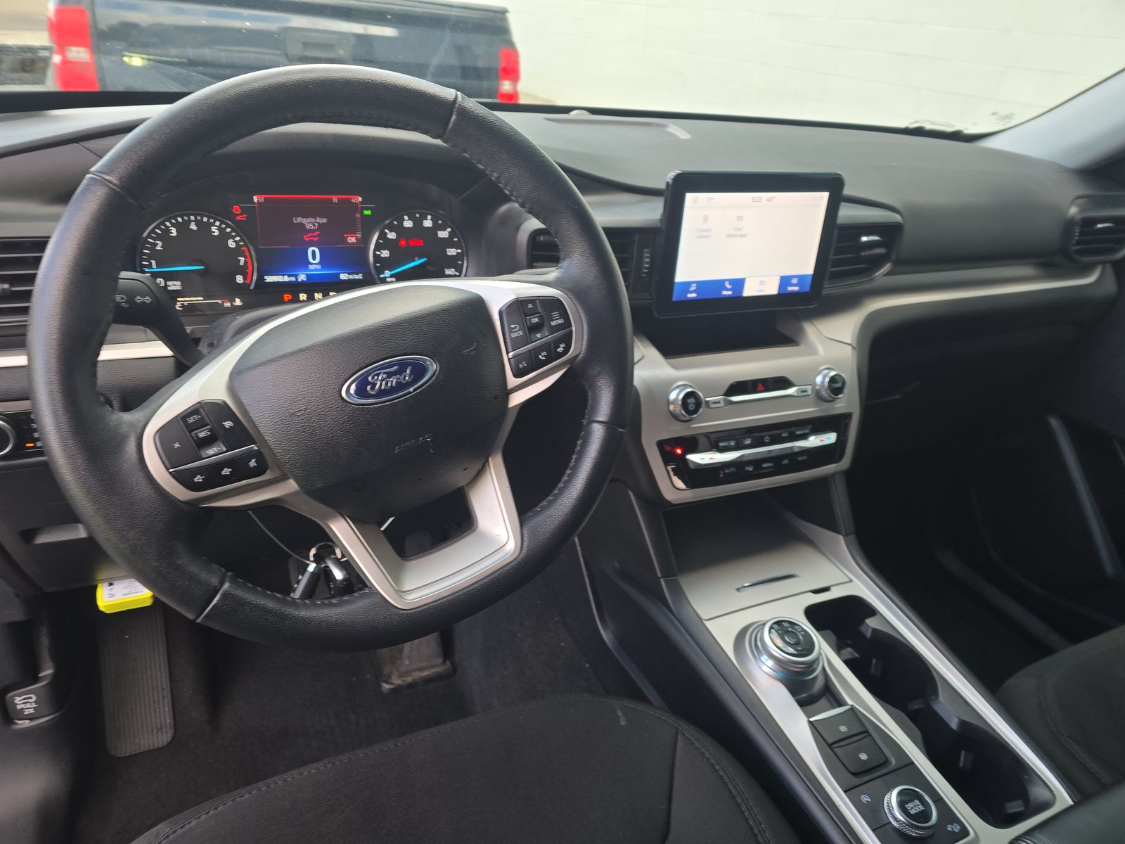 2023 Ford Explorer XLT AWD