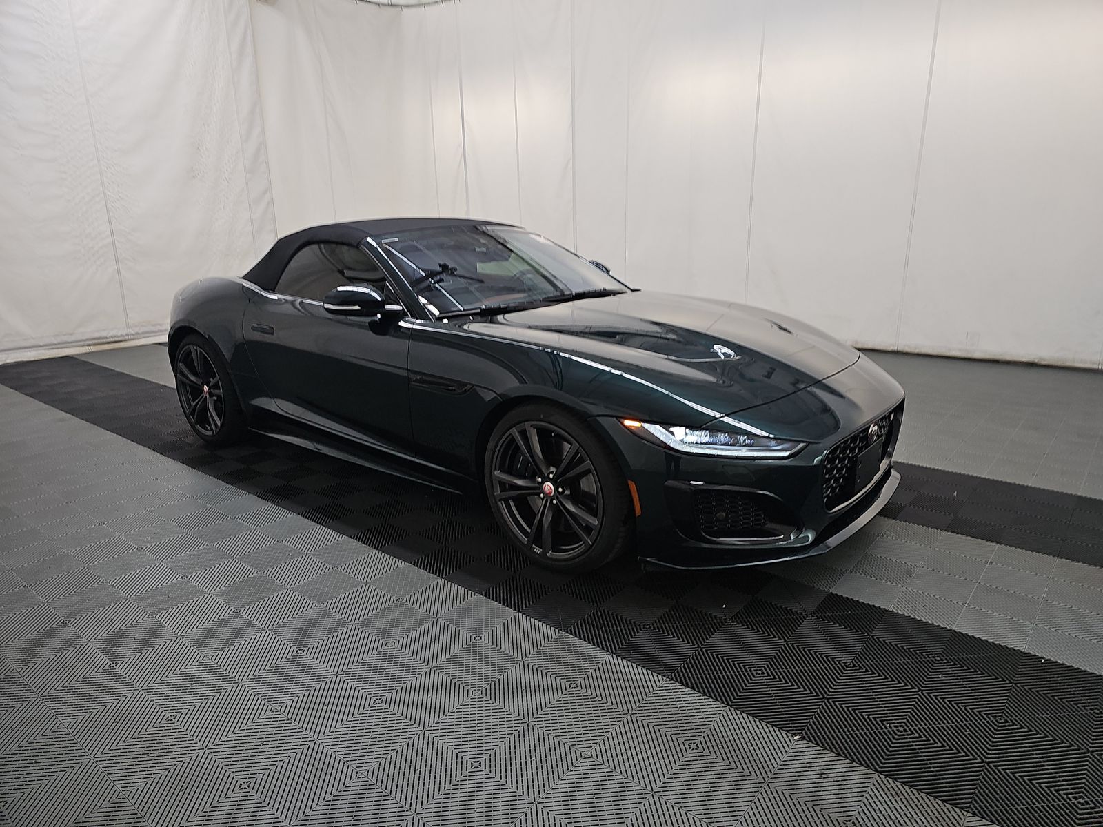 2023 Jaguar F-TYPE R AWD