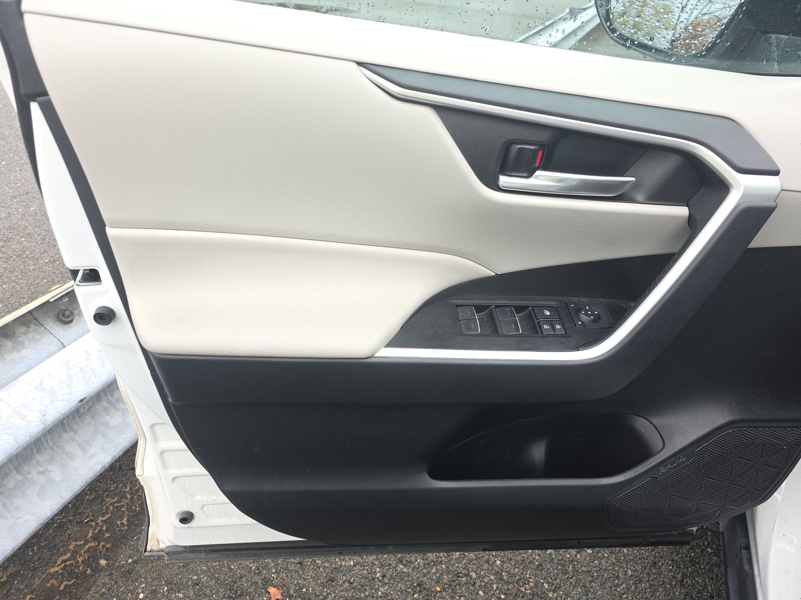 2023 Toyota RAV4 Hybrid XLE AWD