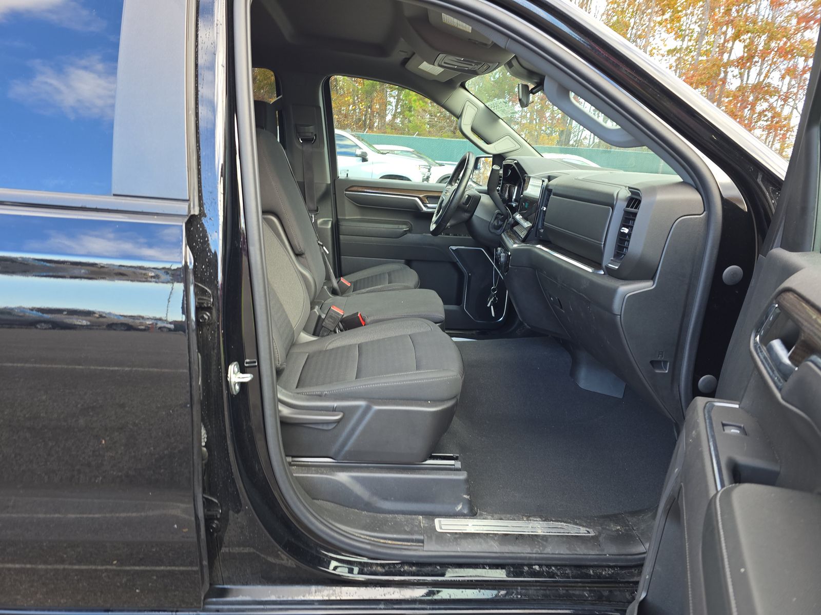 2023 Chevrolet Silverado 1500 LT AWD