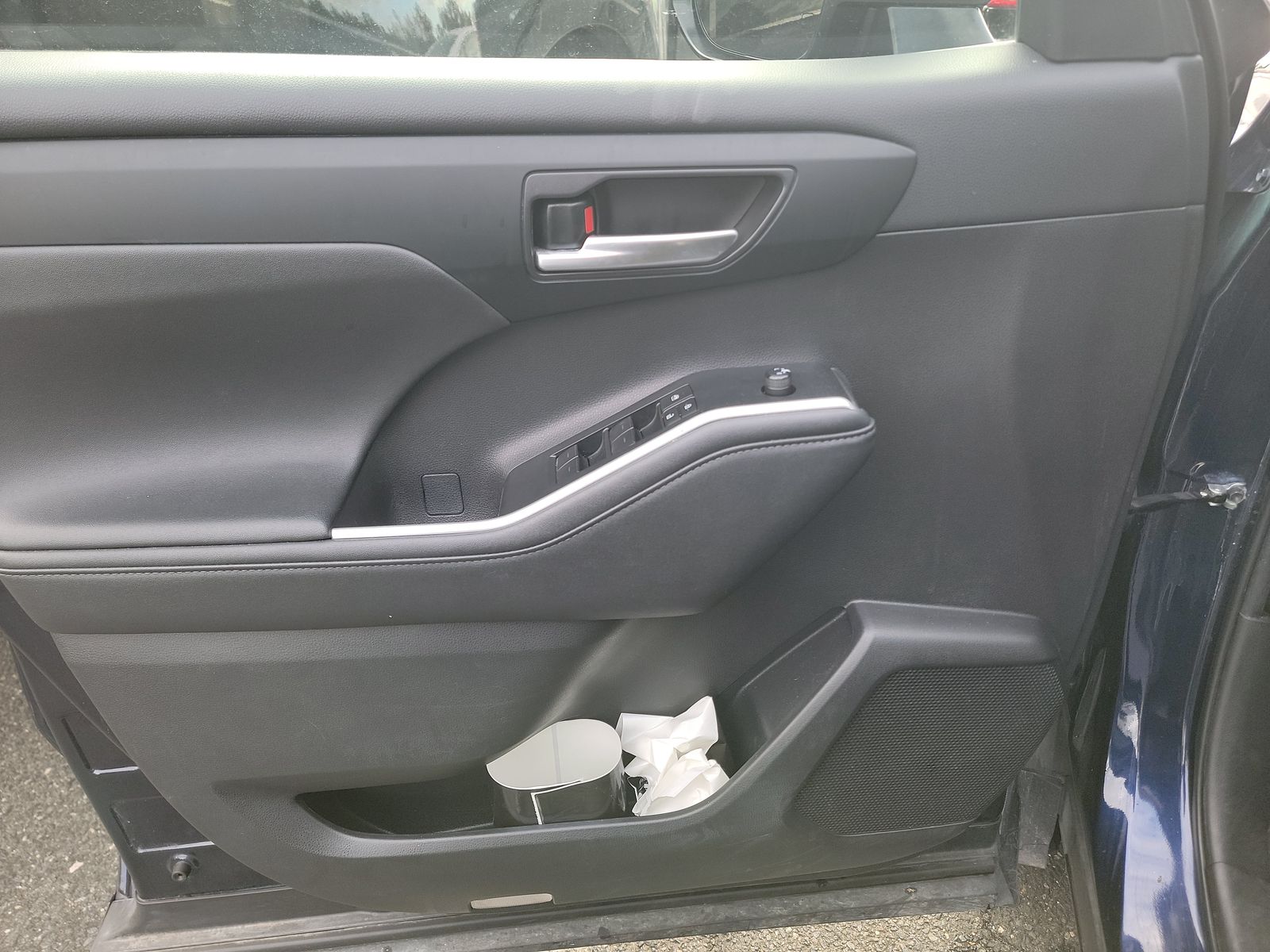 2024 Toyota Highlander XLE FWD