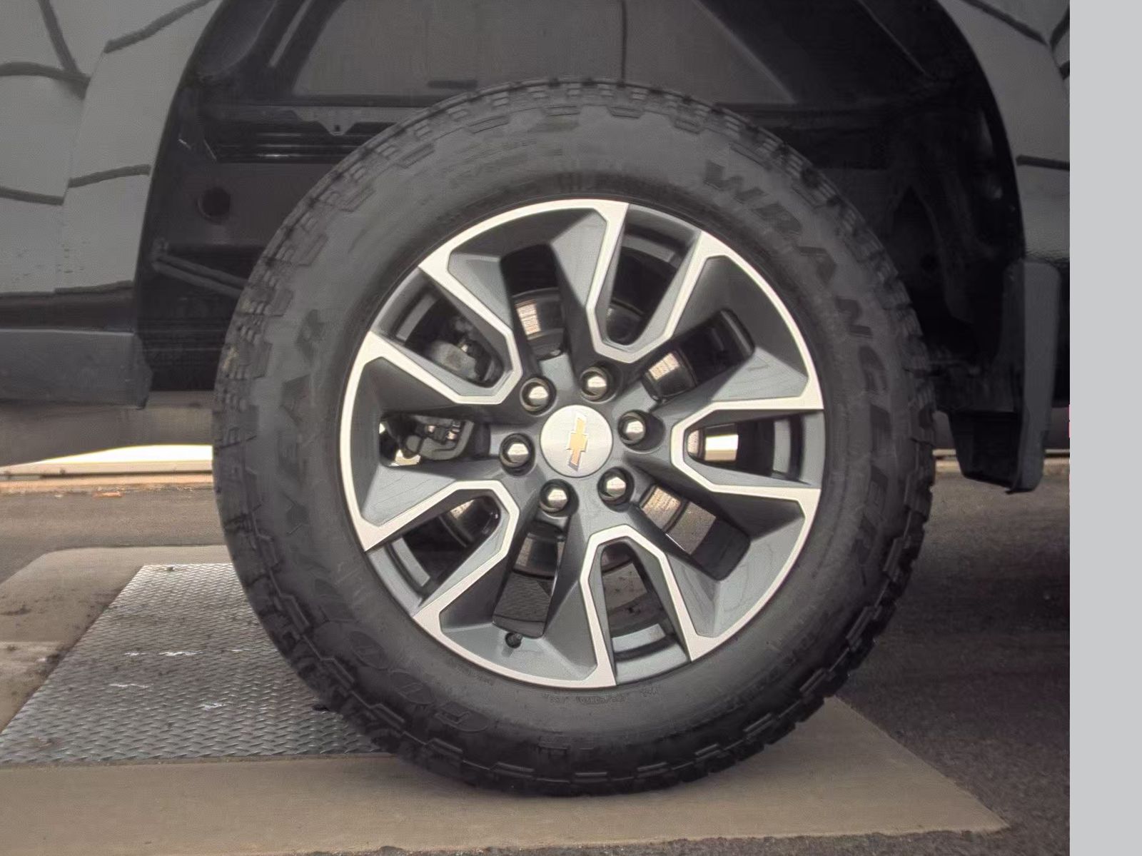 2023 Chevrolet Silverado 1500 LT AWD