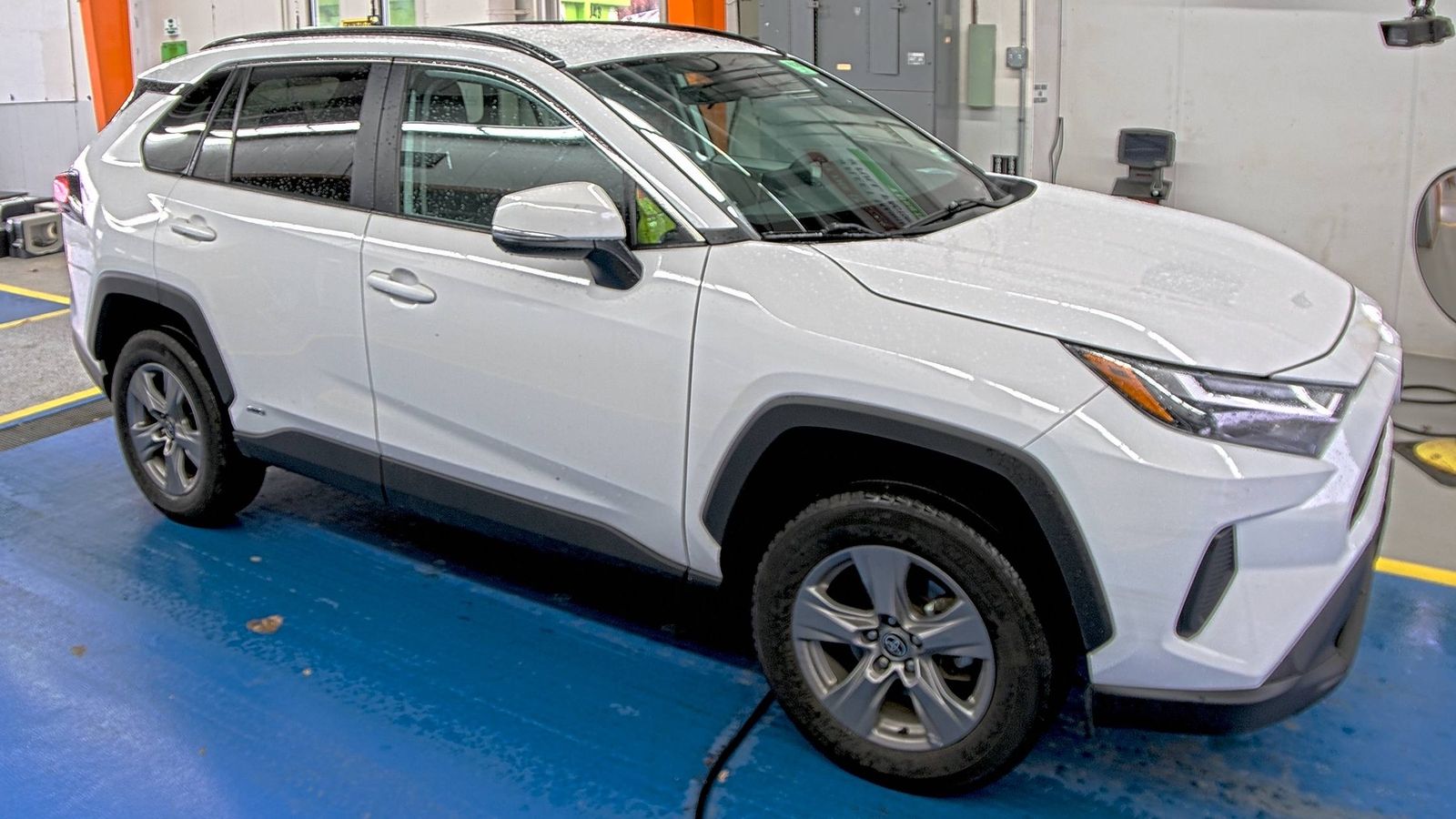 2023 Toyota RAV4 Hybrid XLE AWD