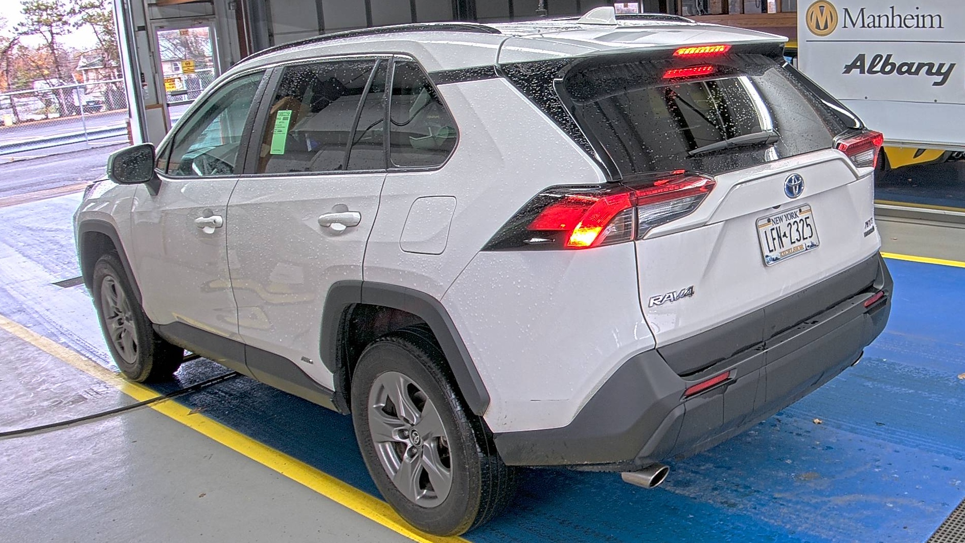 2023 Toyota RAV4 Hybrid XLE AWD