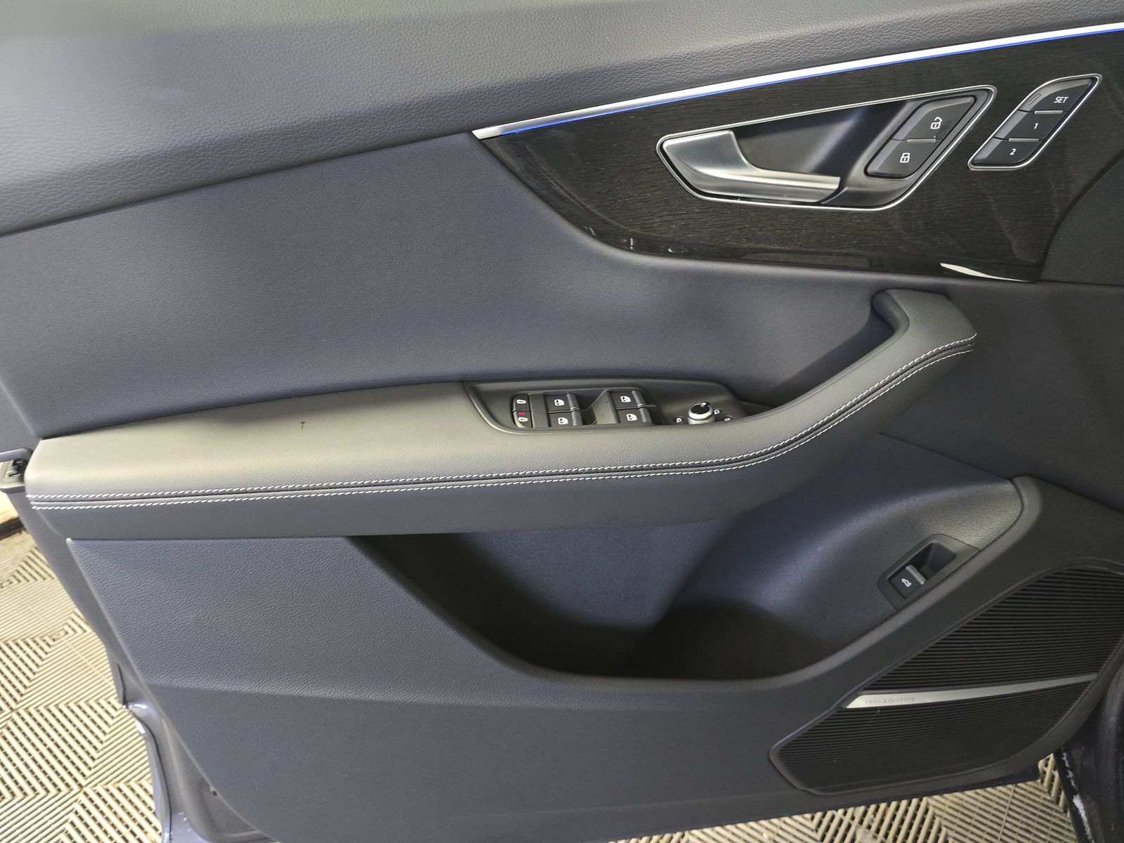 2025 Audi Q7 Premium Plus AWD