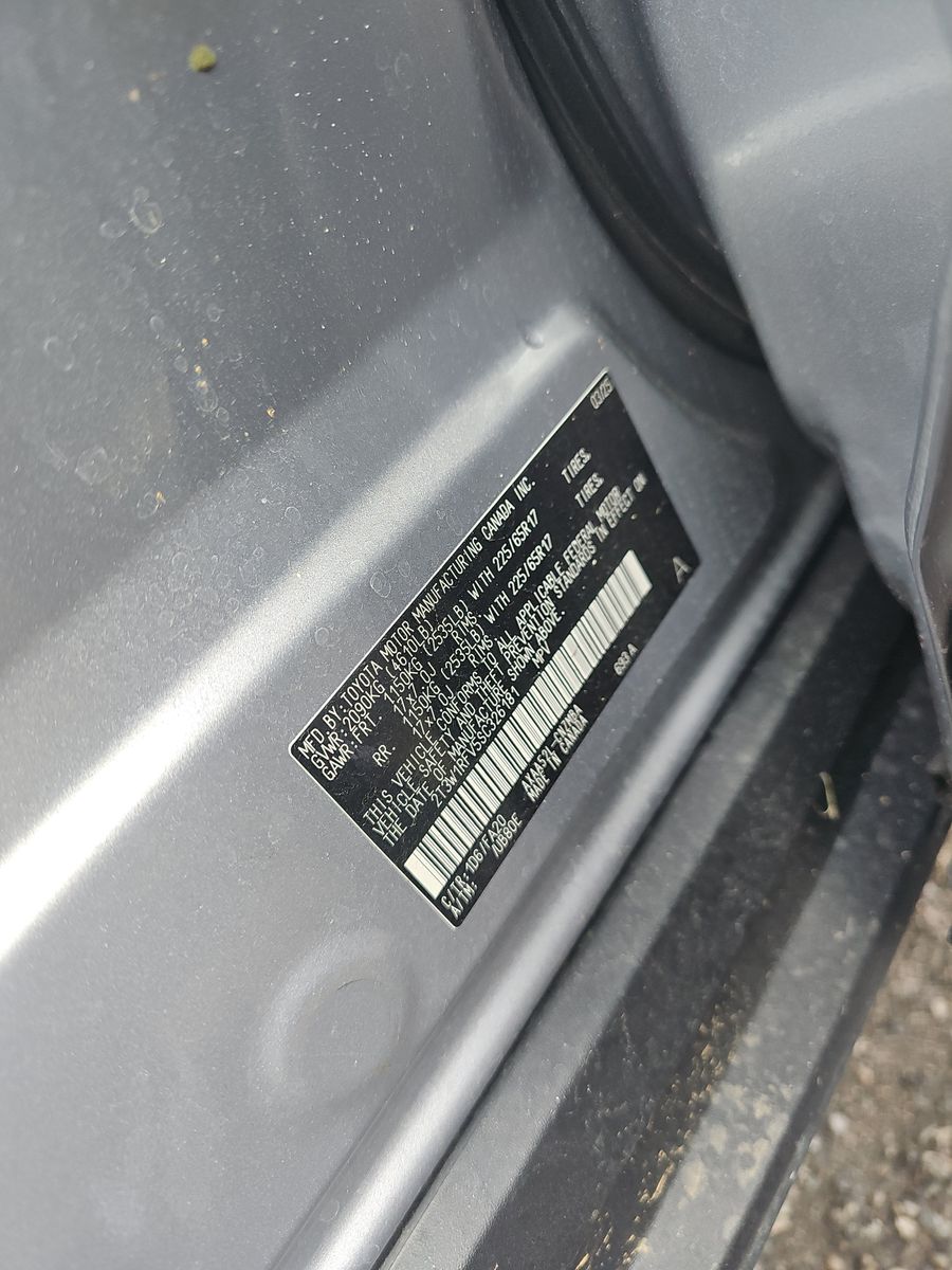 2025 Toyota RAV4 XLE FWD