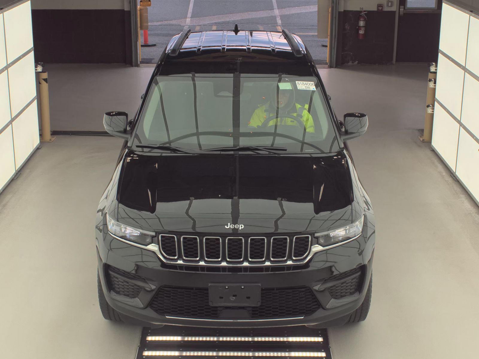 2023 Jeep Grand Cherokee Laredo AWD