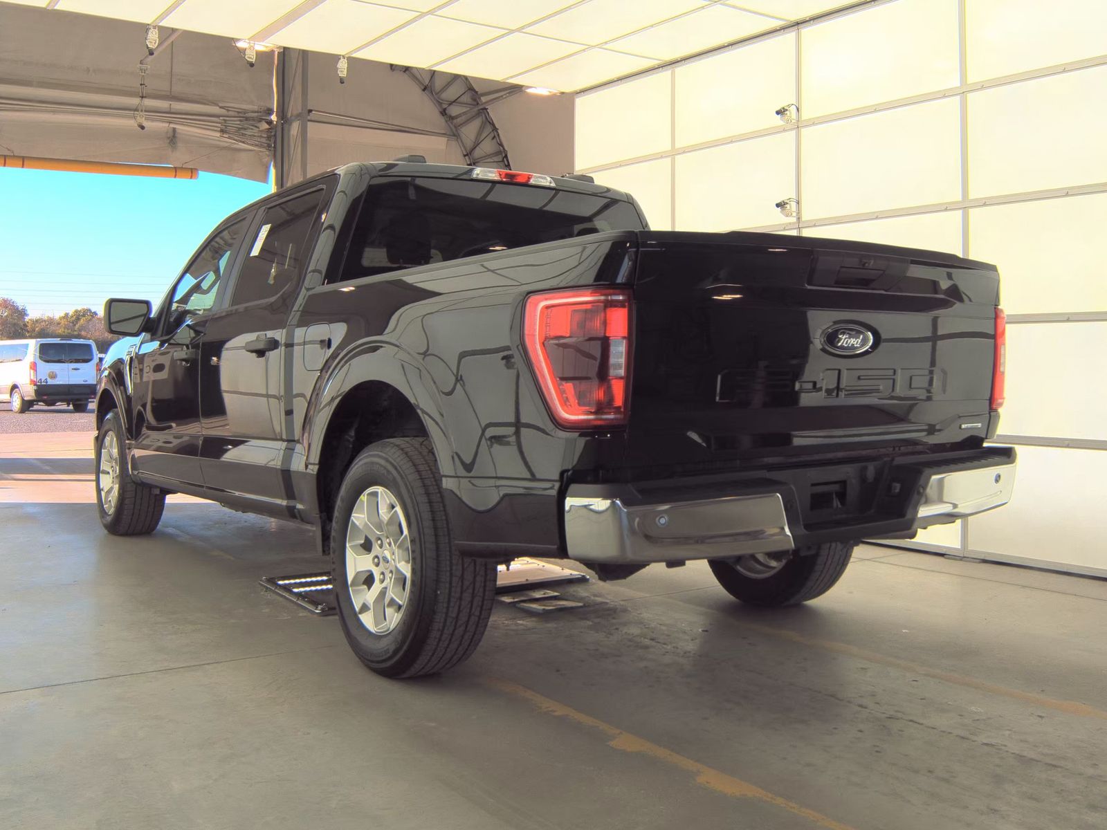 2023 Ford F-150 XLT RWD