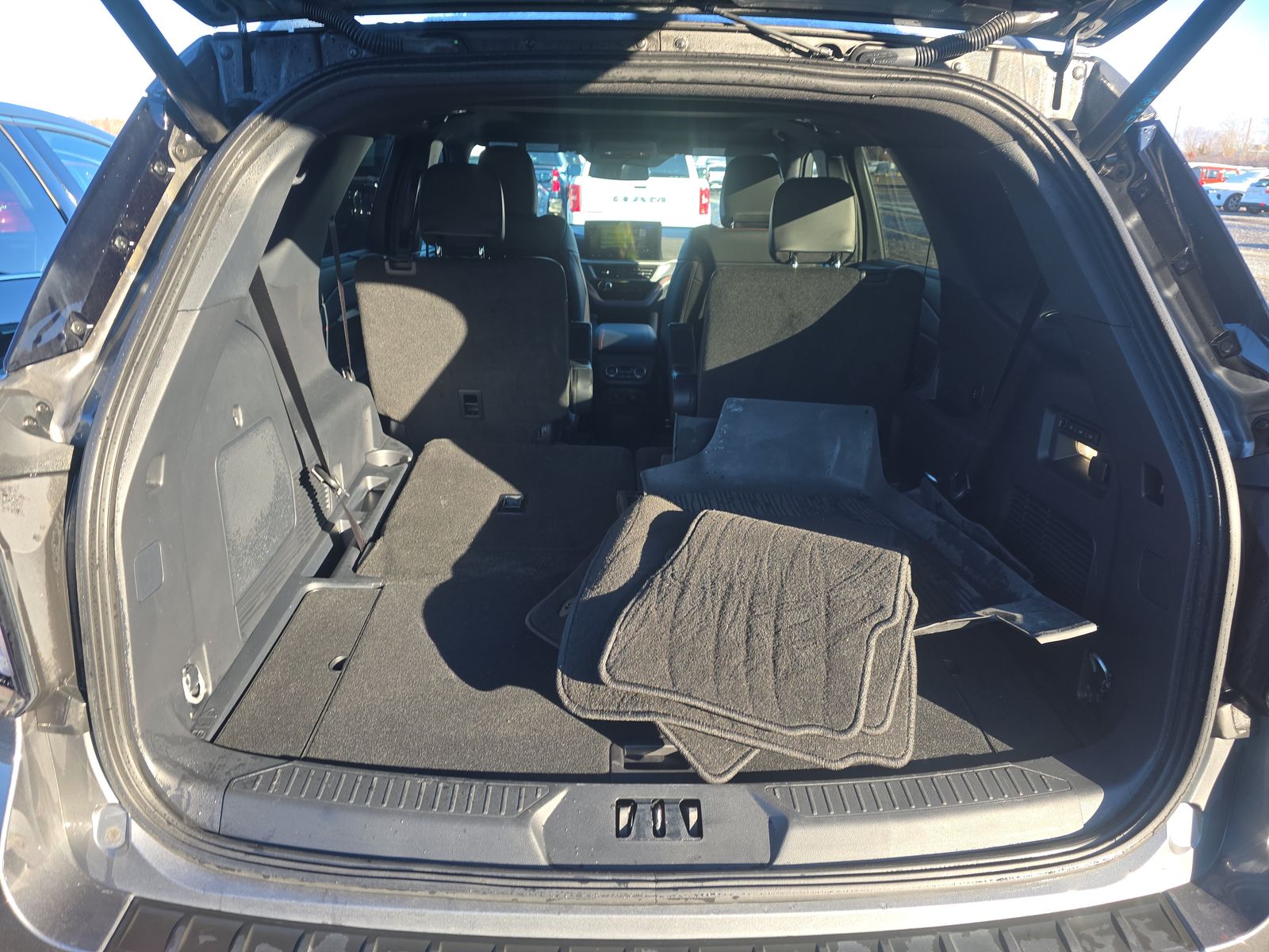 2025 Ford Explorer ST-Line AWD