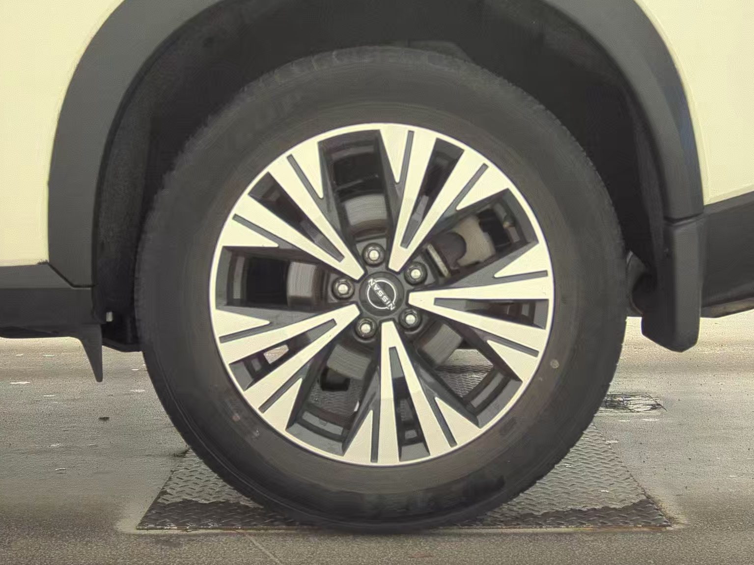 2023 Nissan Rogue SV AWD