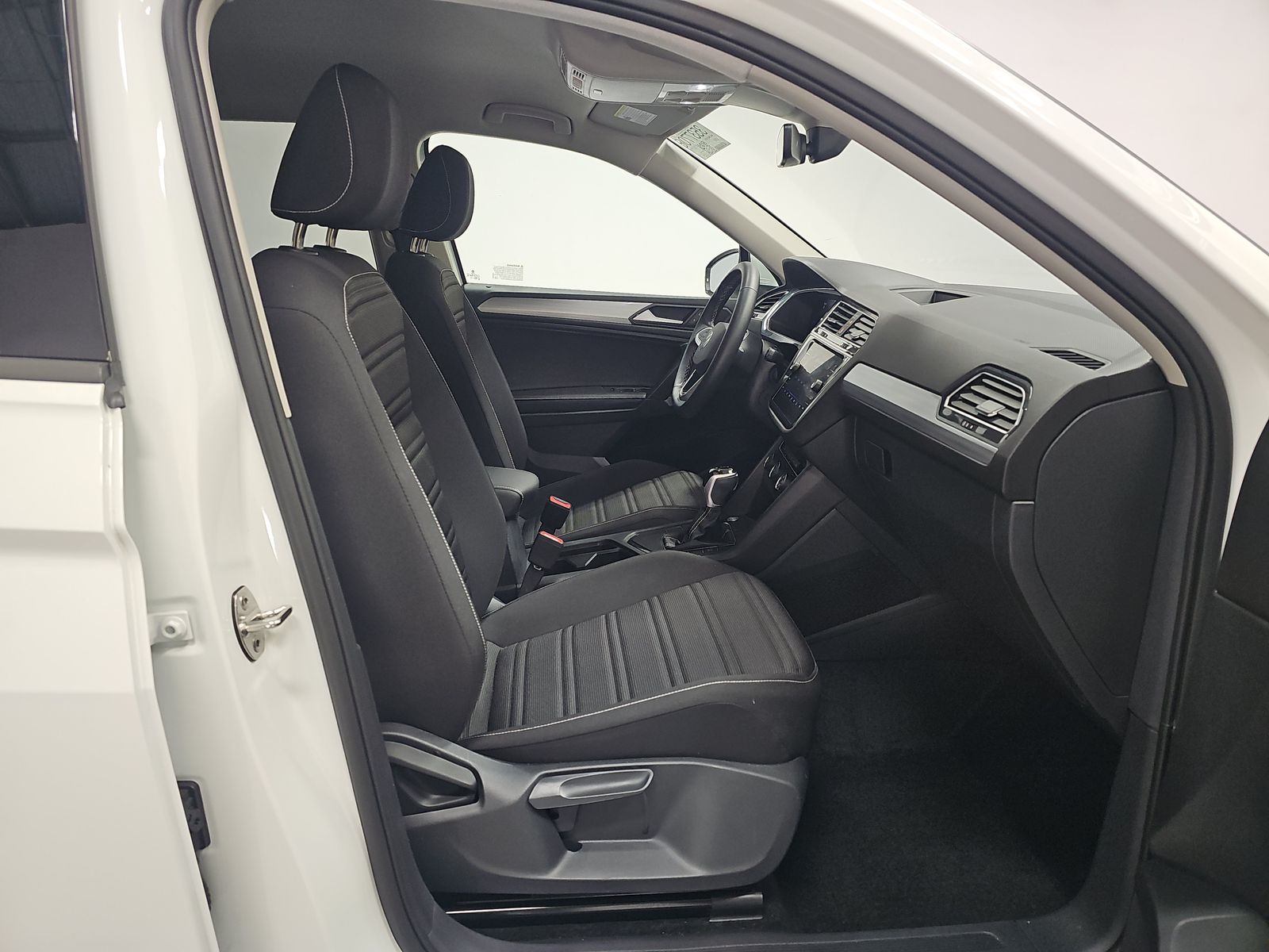 2024 Volkswagen Tiguan 2.0T S FWD