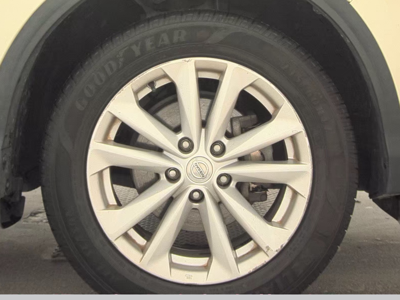 2018 Nissan Rogue Sport SV FWD