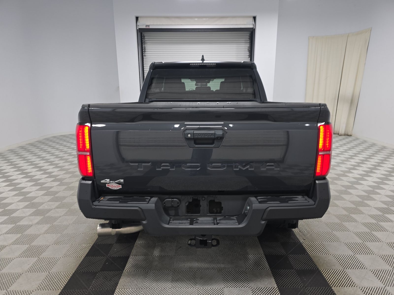 2024 Toyota Tacoma SR AWD