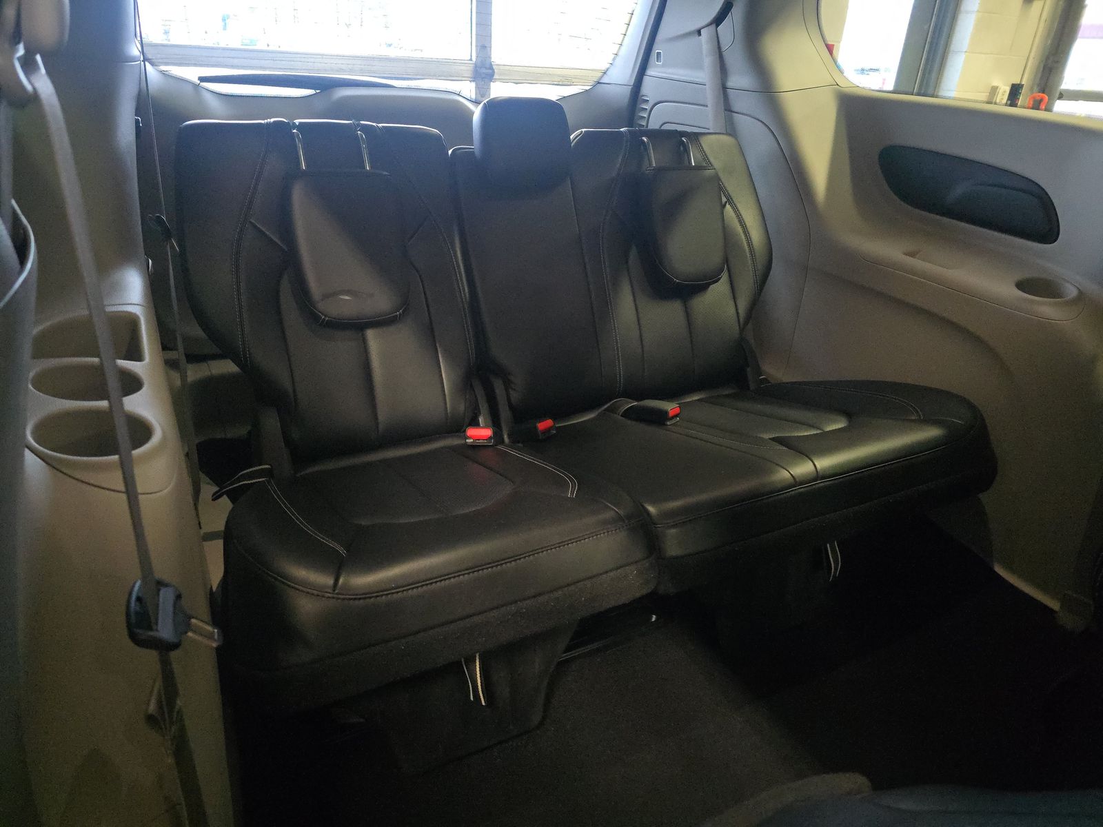 2024 Chrysler Pacifica Hybrid Select FWD