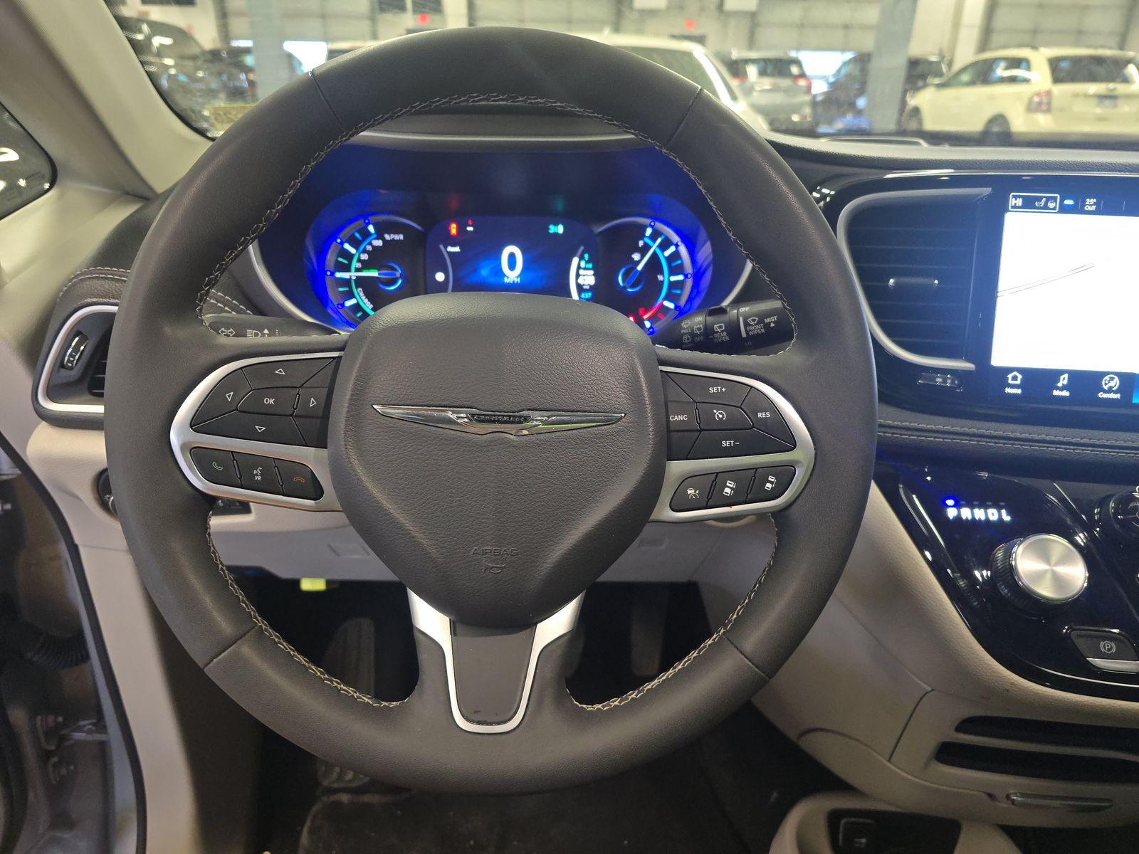 2024 Chrysler Pacifica Hybrid Select FWD