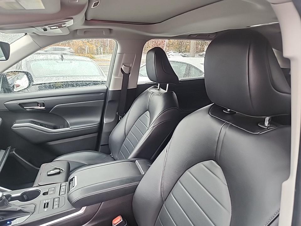 2022 Toyota Highlander XLE AWD