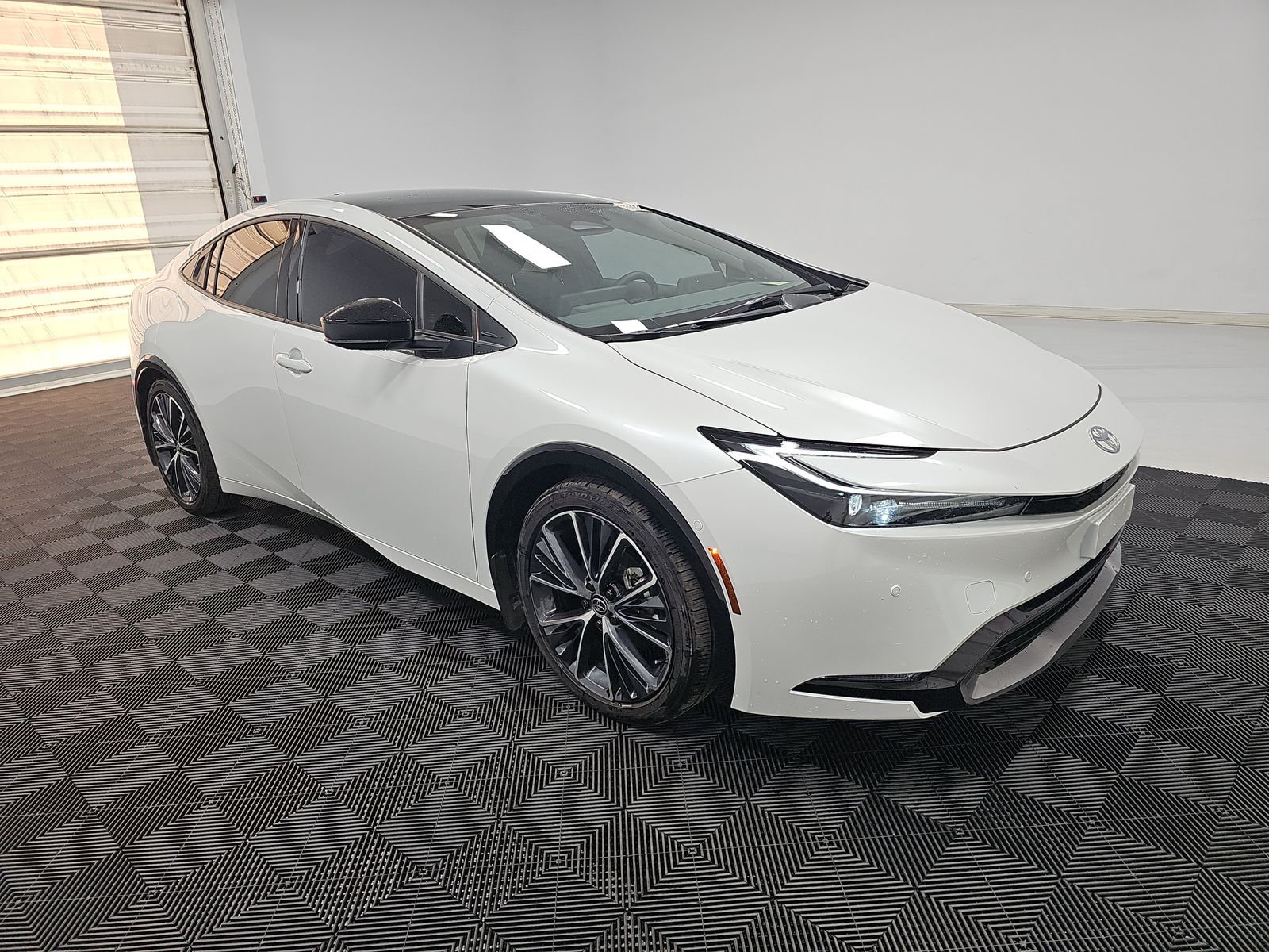 2024 Toyota Prius Limited FWD