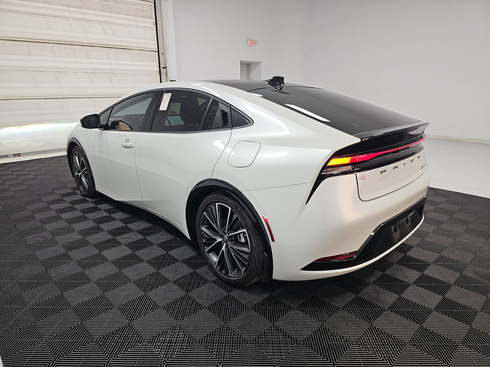 2024 Toyota Prius Limited FWD