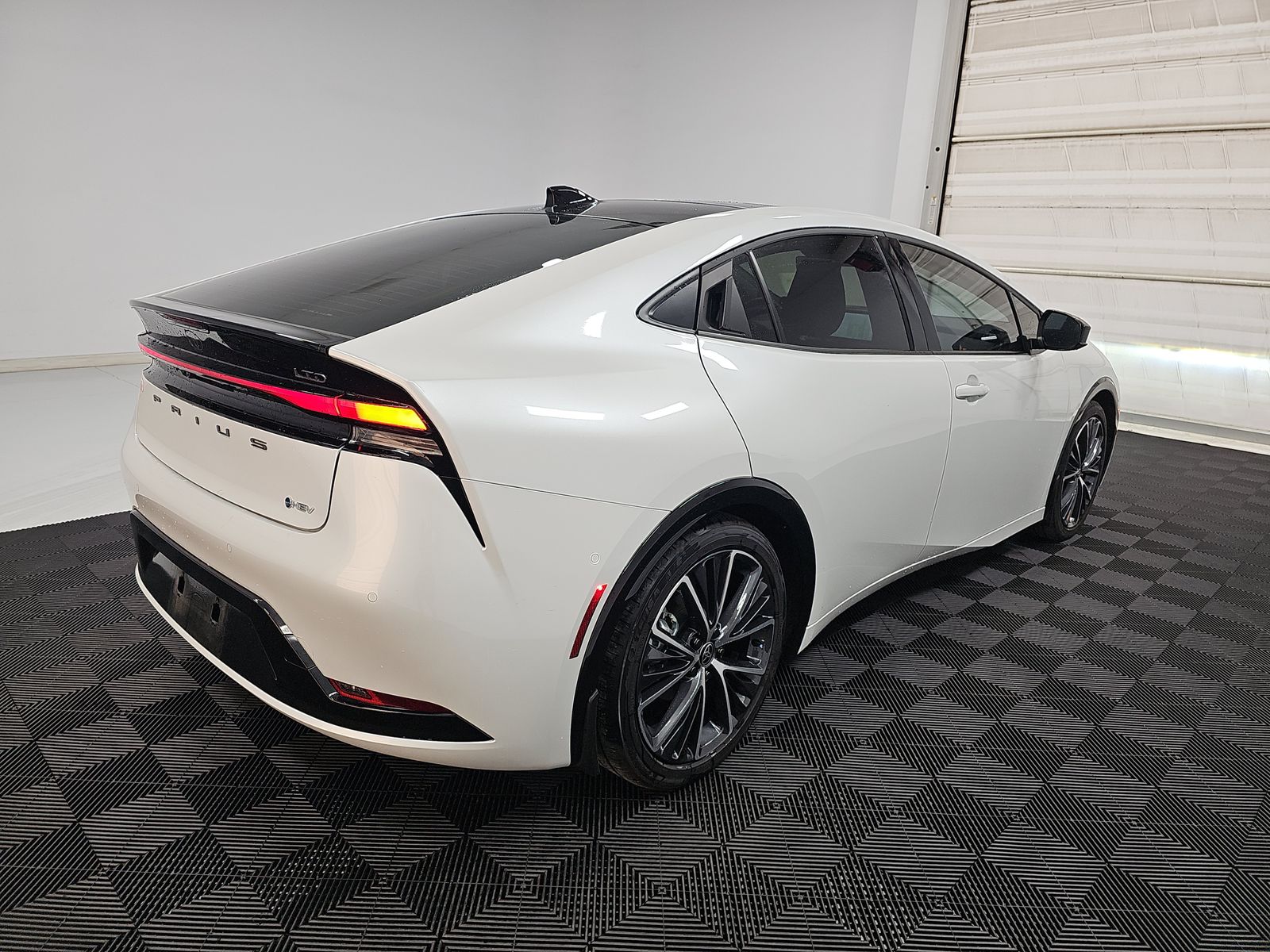 2024 Toyota Prius Limited FWD