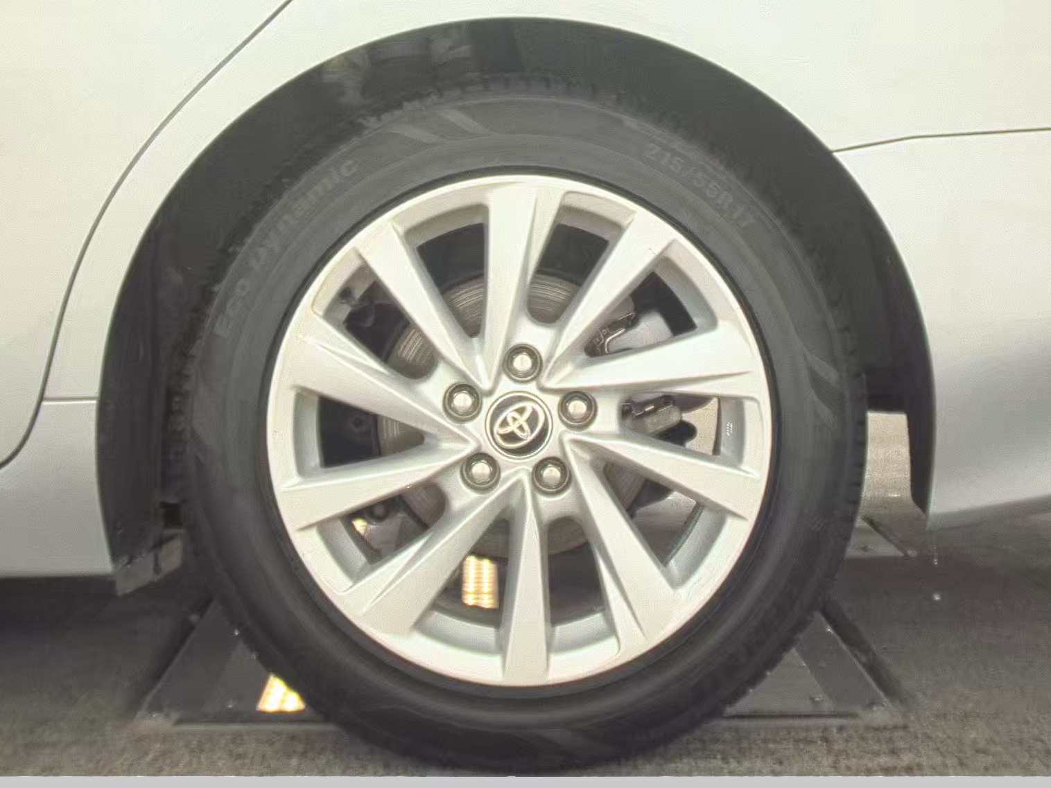 2024 Toyota Camry LE FWD