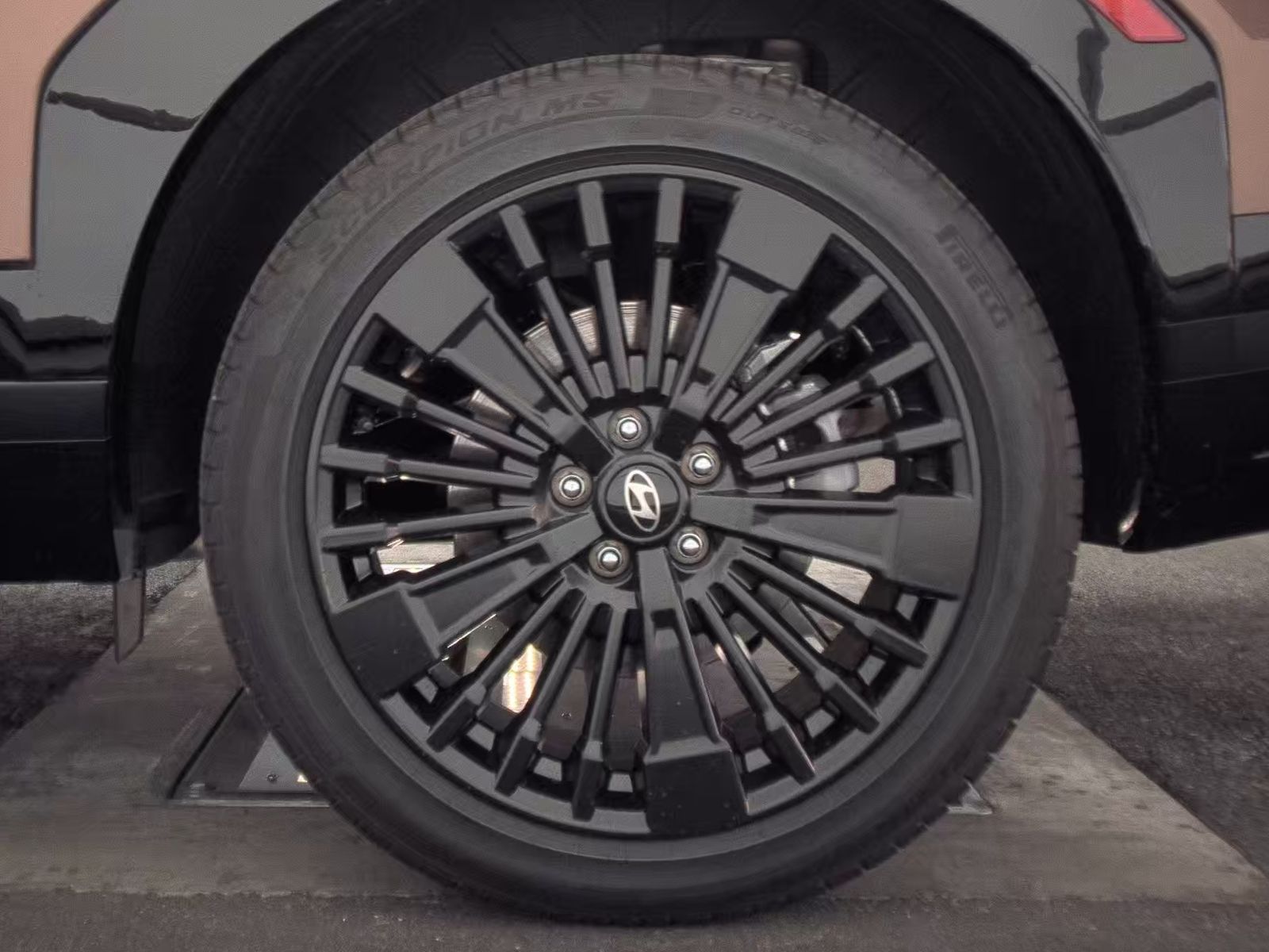 2025 Hyundai Santa Fe Hybrid Calligraphy FWD