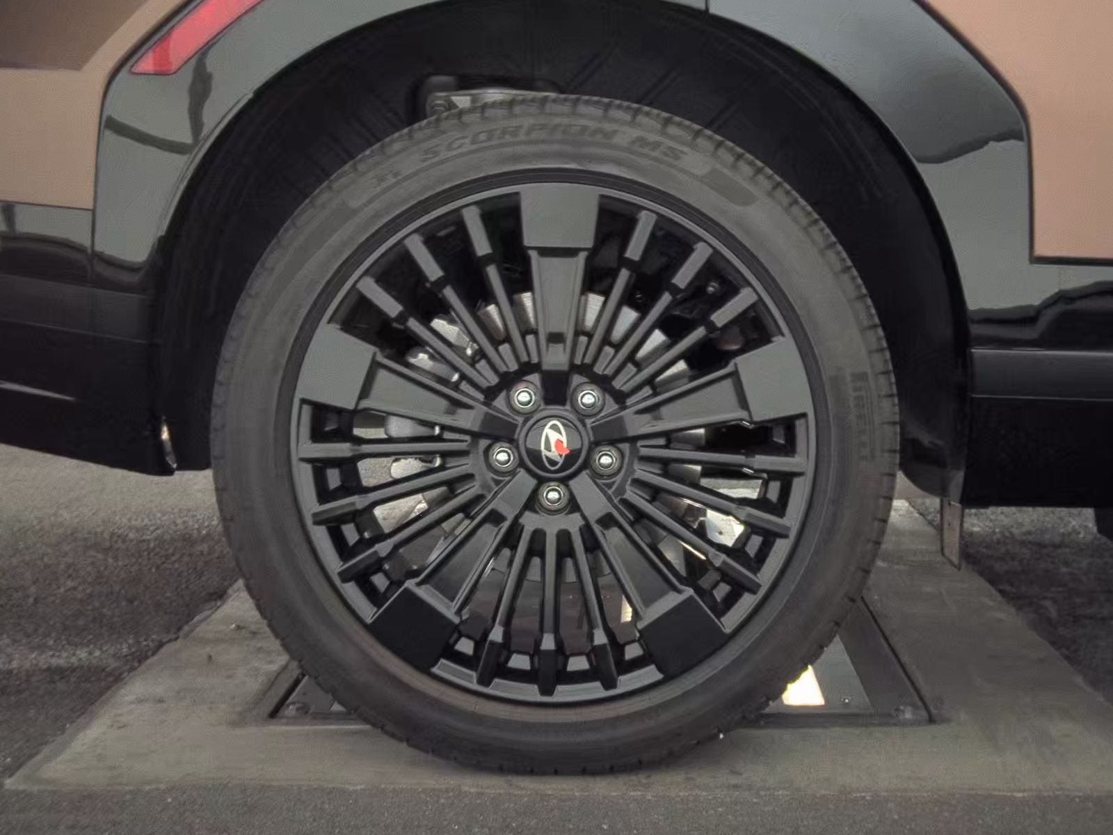 2025 Hyundai Santa Fe Hybrid Calligraphy FWD