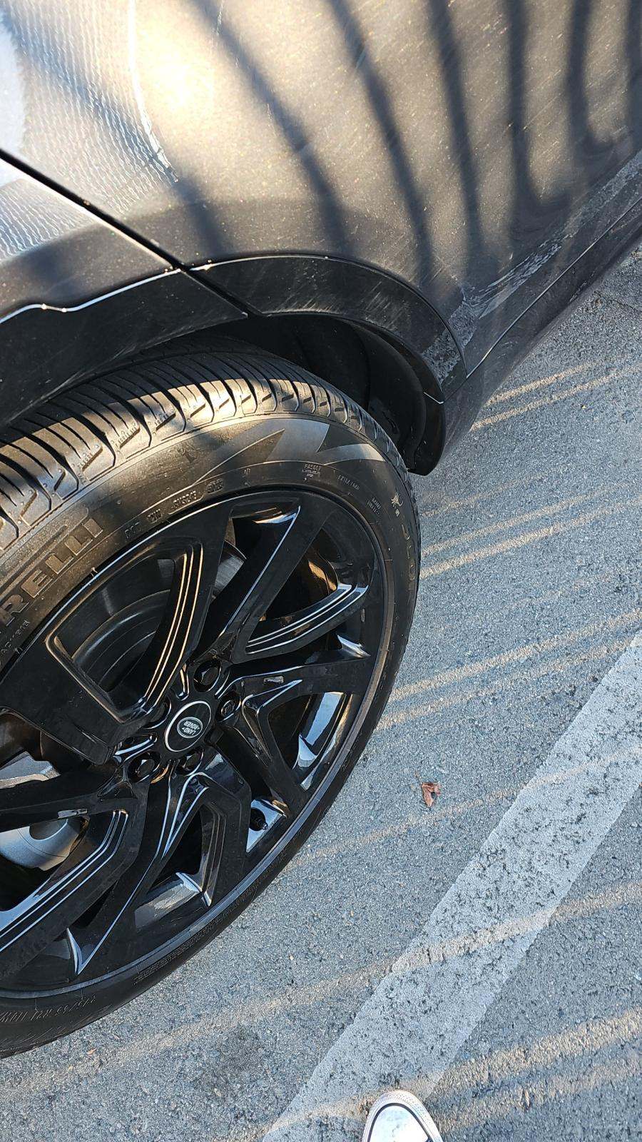 2022 Land Rover Discovery HSE R-Dynamic AWD