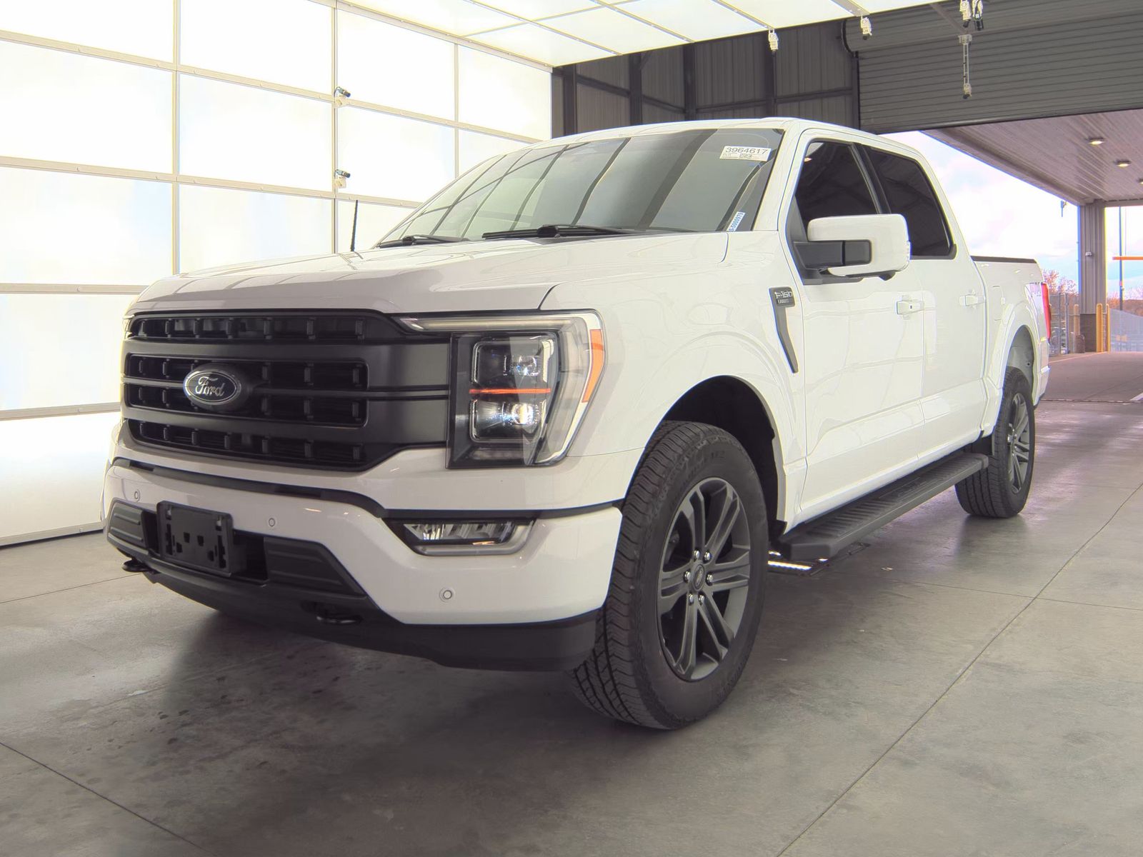 2023 Ford F-150 Lariat AWD
