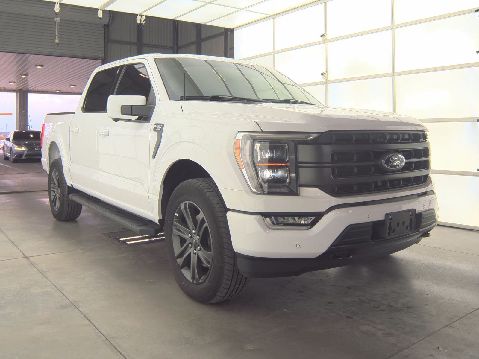 2023 Ford F-150 Lariat AWD