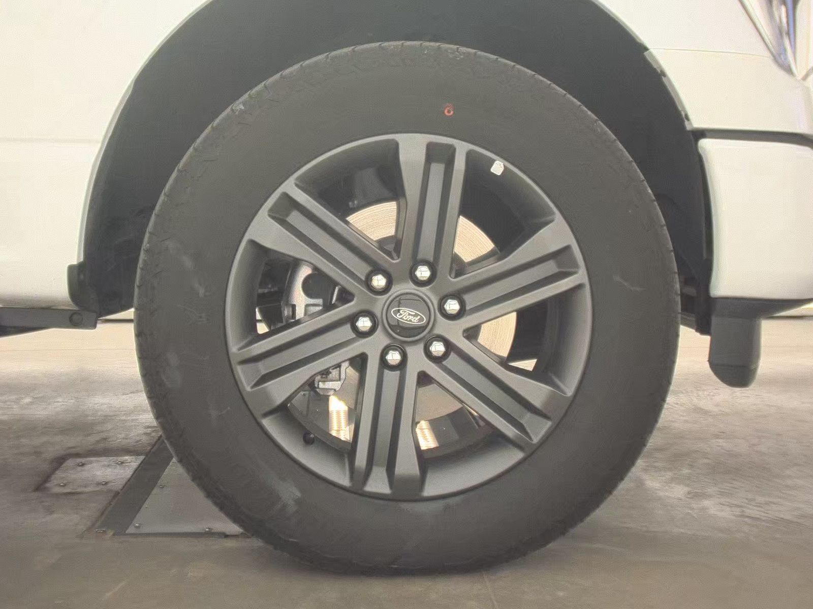 2023 Ford F-150 Lariat AWD