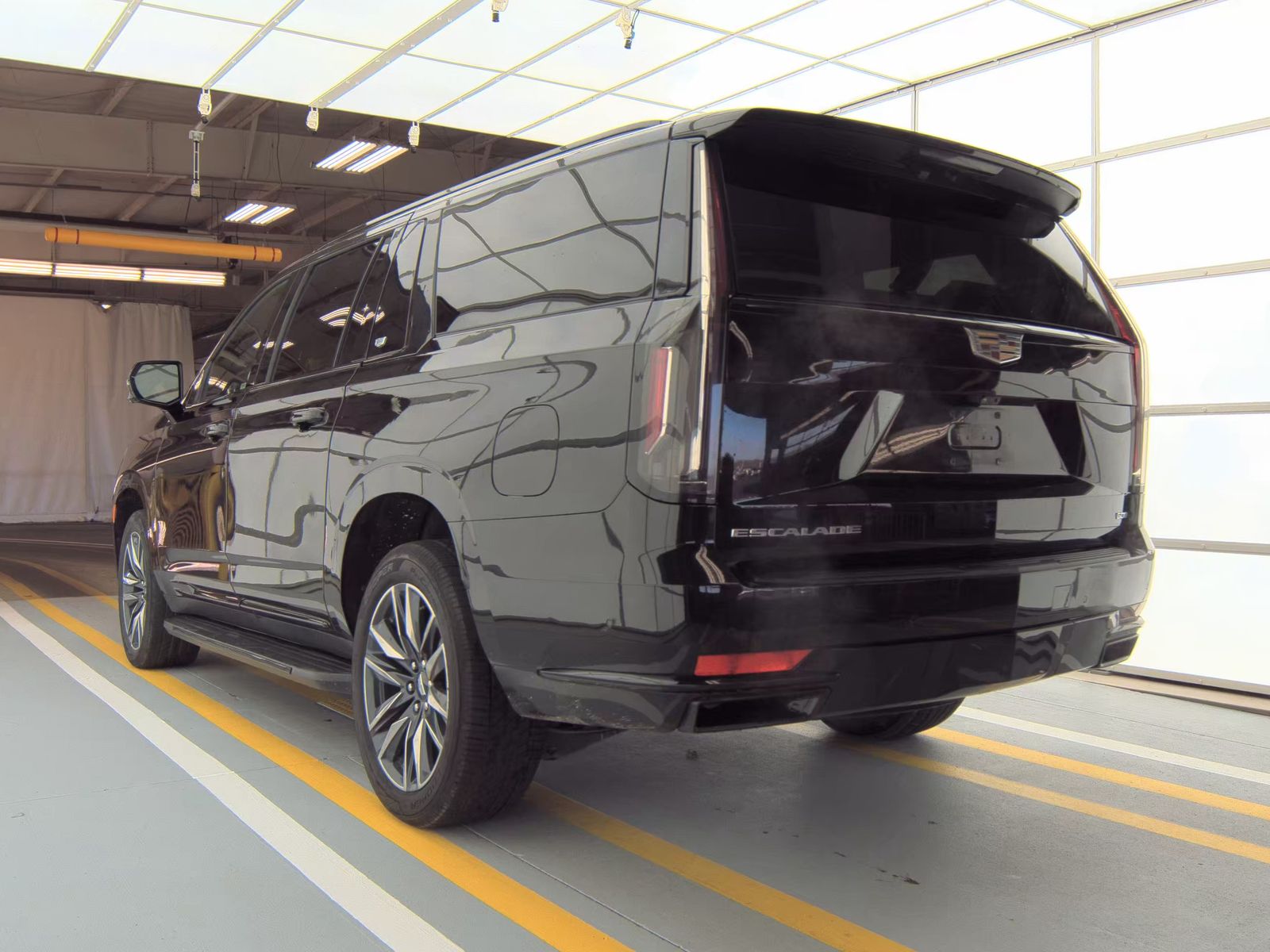 2023 Cadillac Escalade ESV Sport AWD