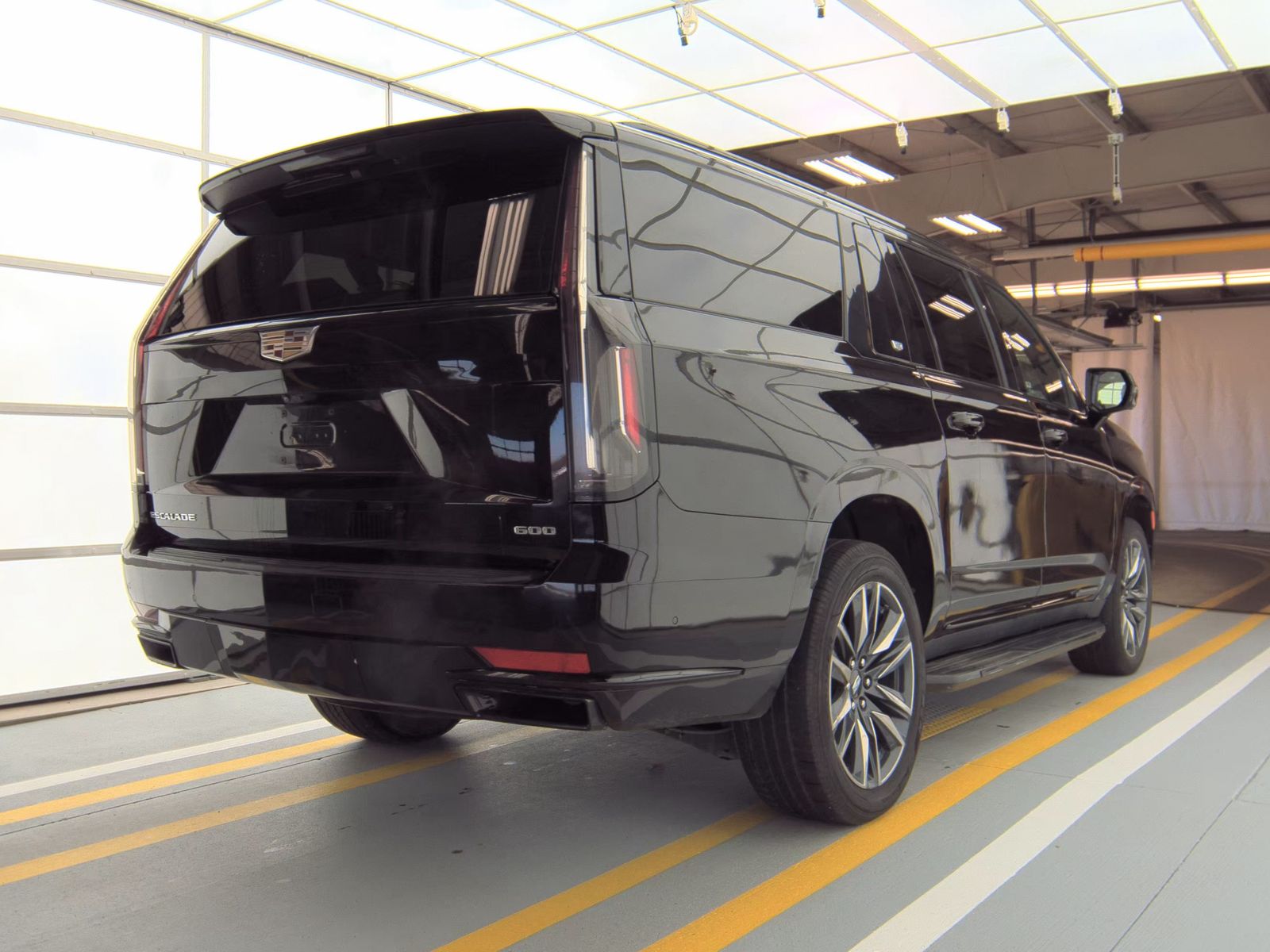 2023 Cadillac Escalade ESV Sport AWD