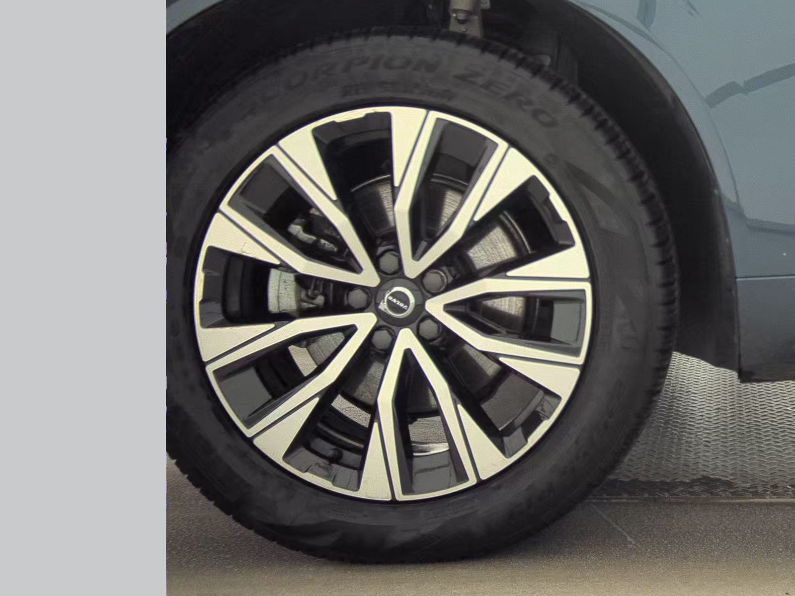 2023 Volvo XC60 B5 Core AWD