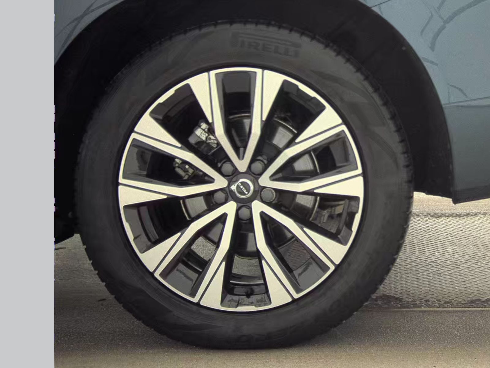 2023 Volvo XC60 B5 Core AWD