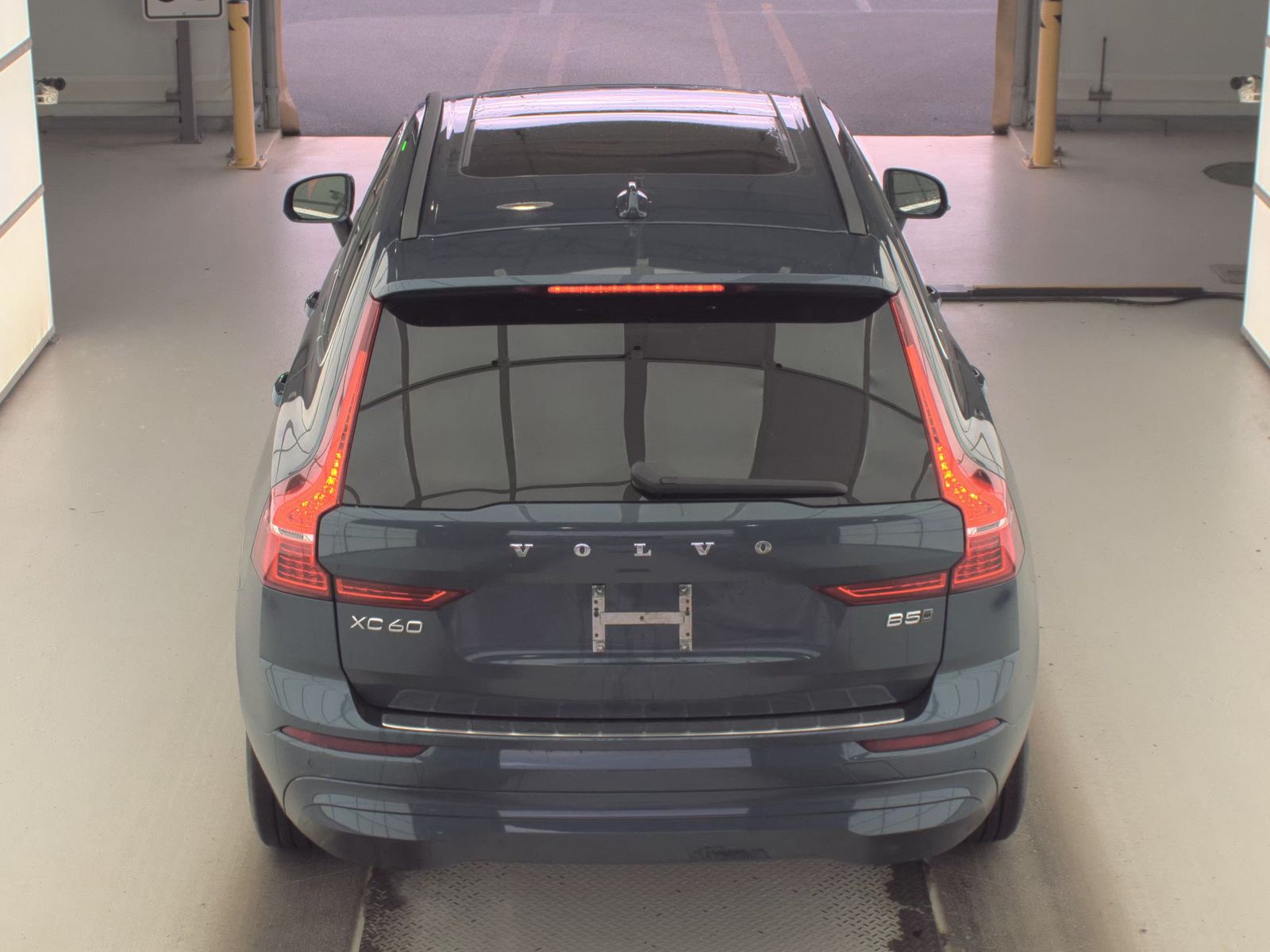 2023 Volvo XC60 B5 Core AWD