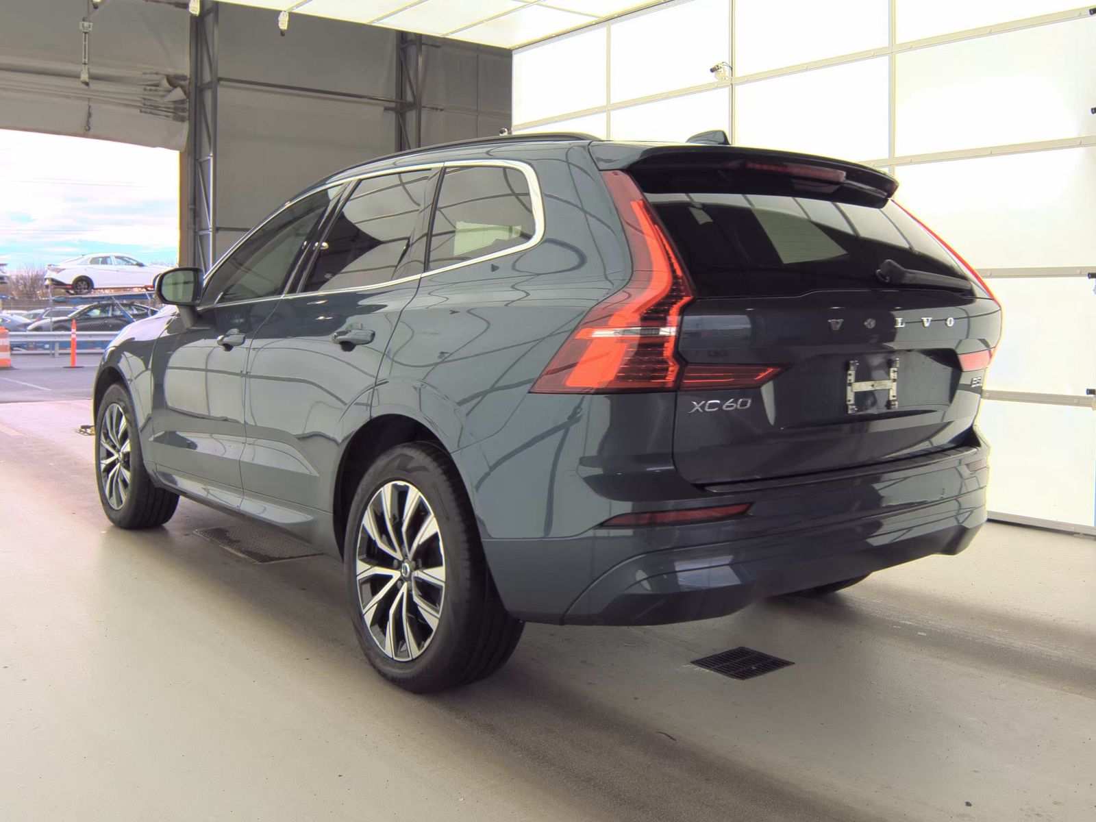 2023 Volvo XC60 B5 Core AWD
