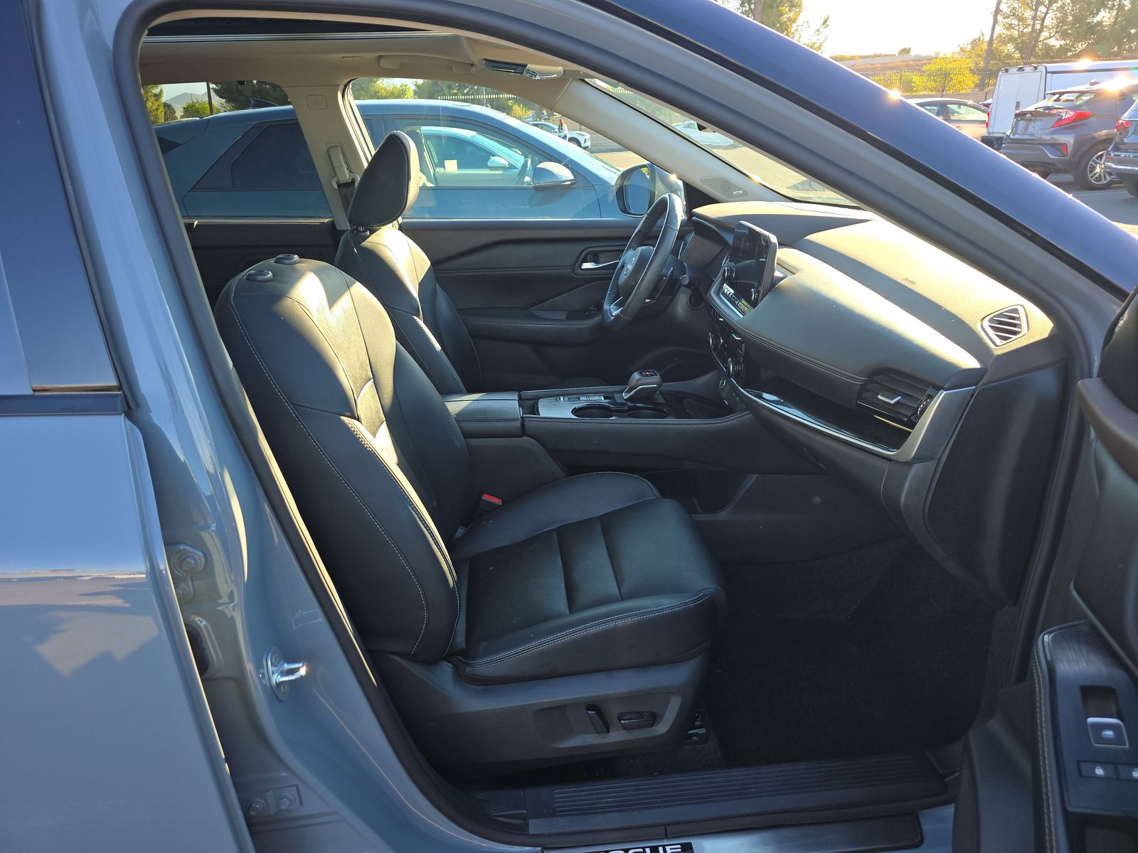 2023 Nissan Rogue SL FWD