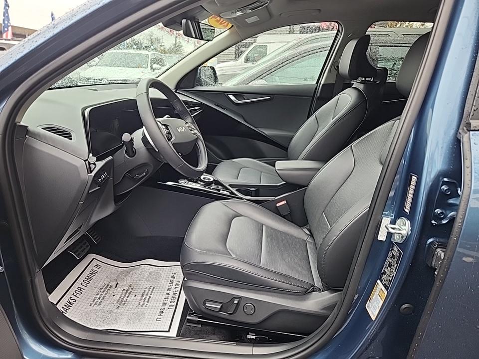 2024 Kia Niro PHEV SX Touring FWD