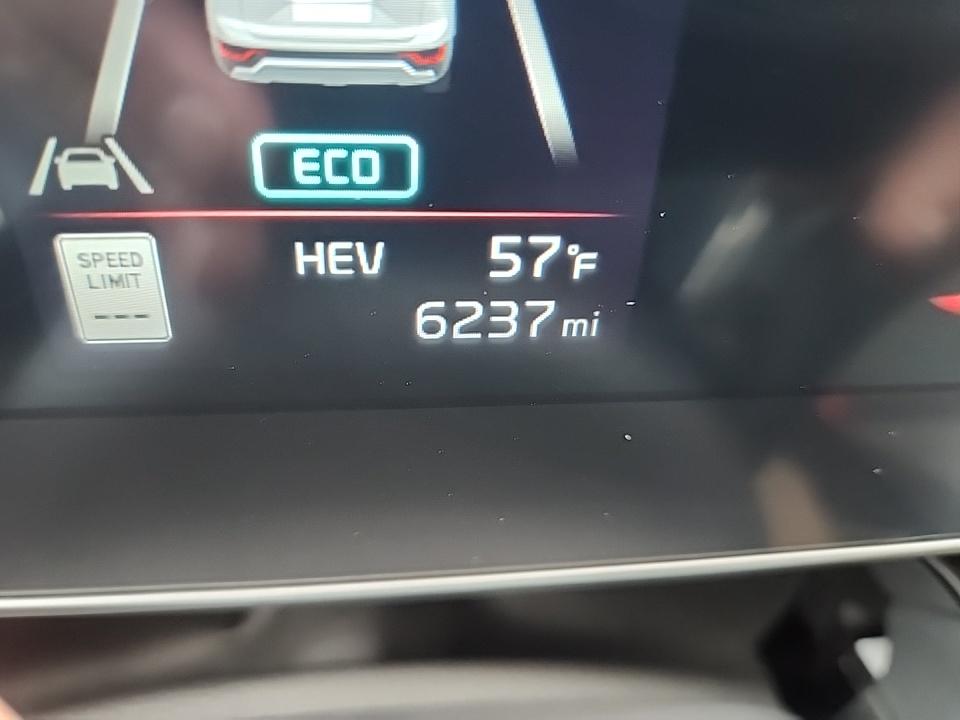 2024 Kia Niro PHEV SX Touring FWD