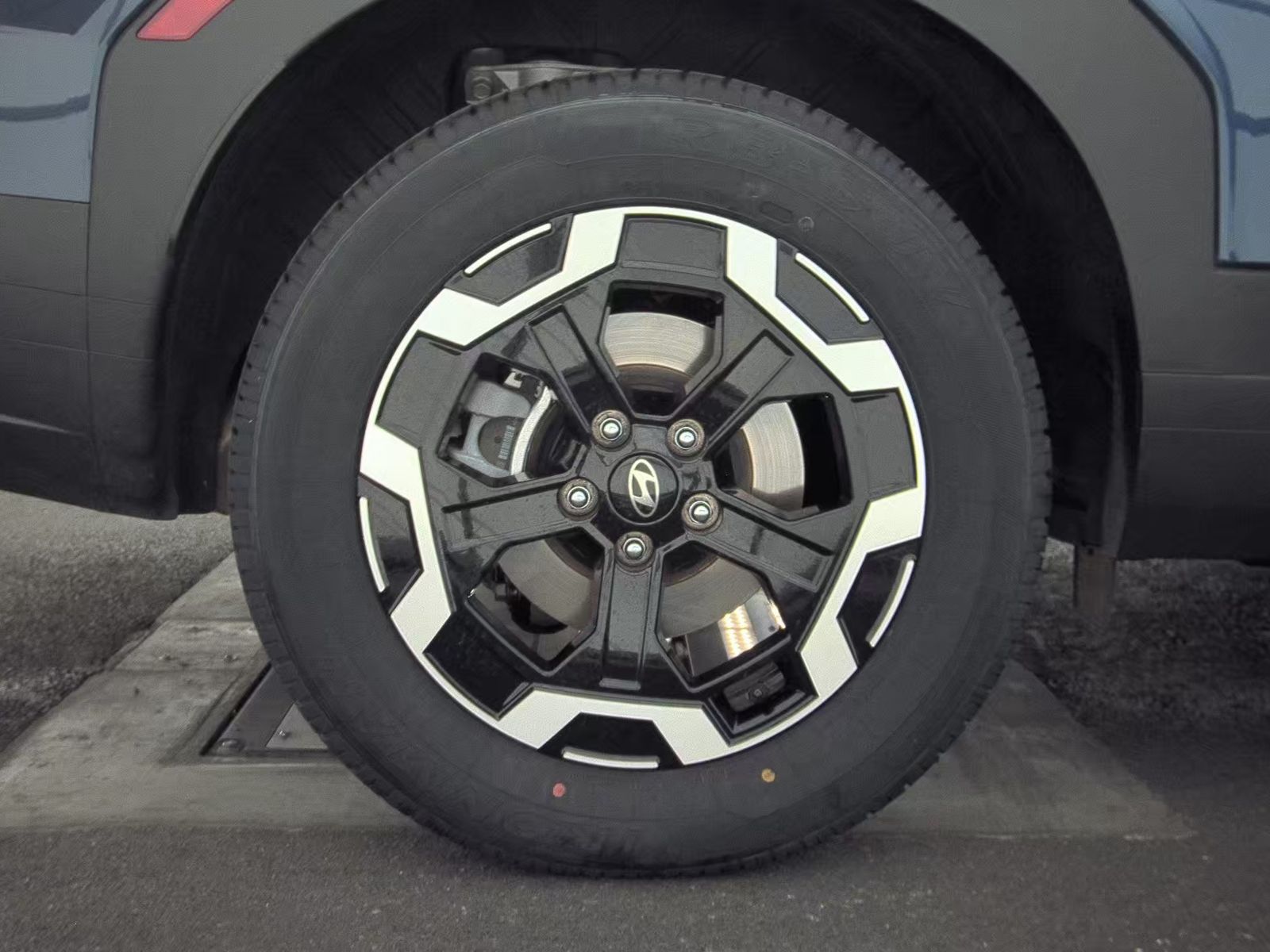 2025 Hyundai Santa Fe SEL FWD