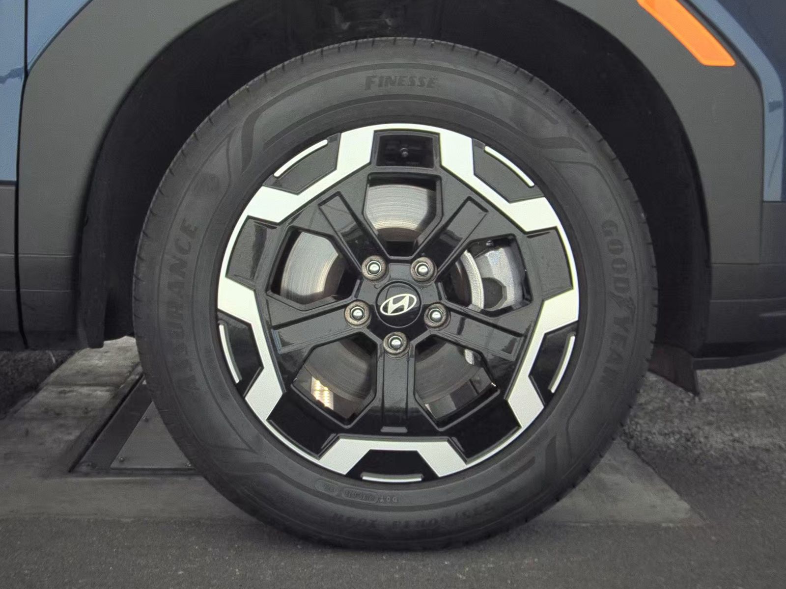 2025 Hyundai Santa Fe SEL FWD