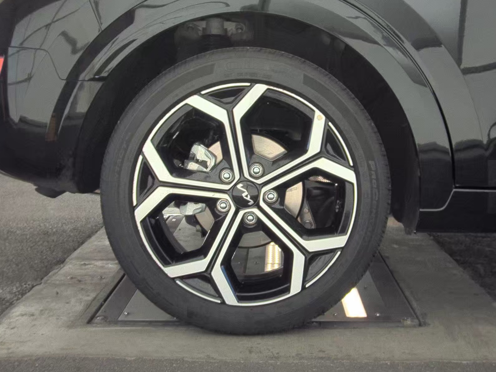 2024 Kia Niro EX Touring FWD