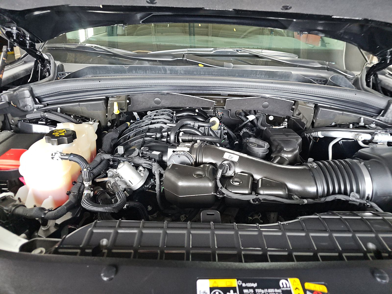 2023 Jeep Grand Cherokee Laredo AWD